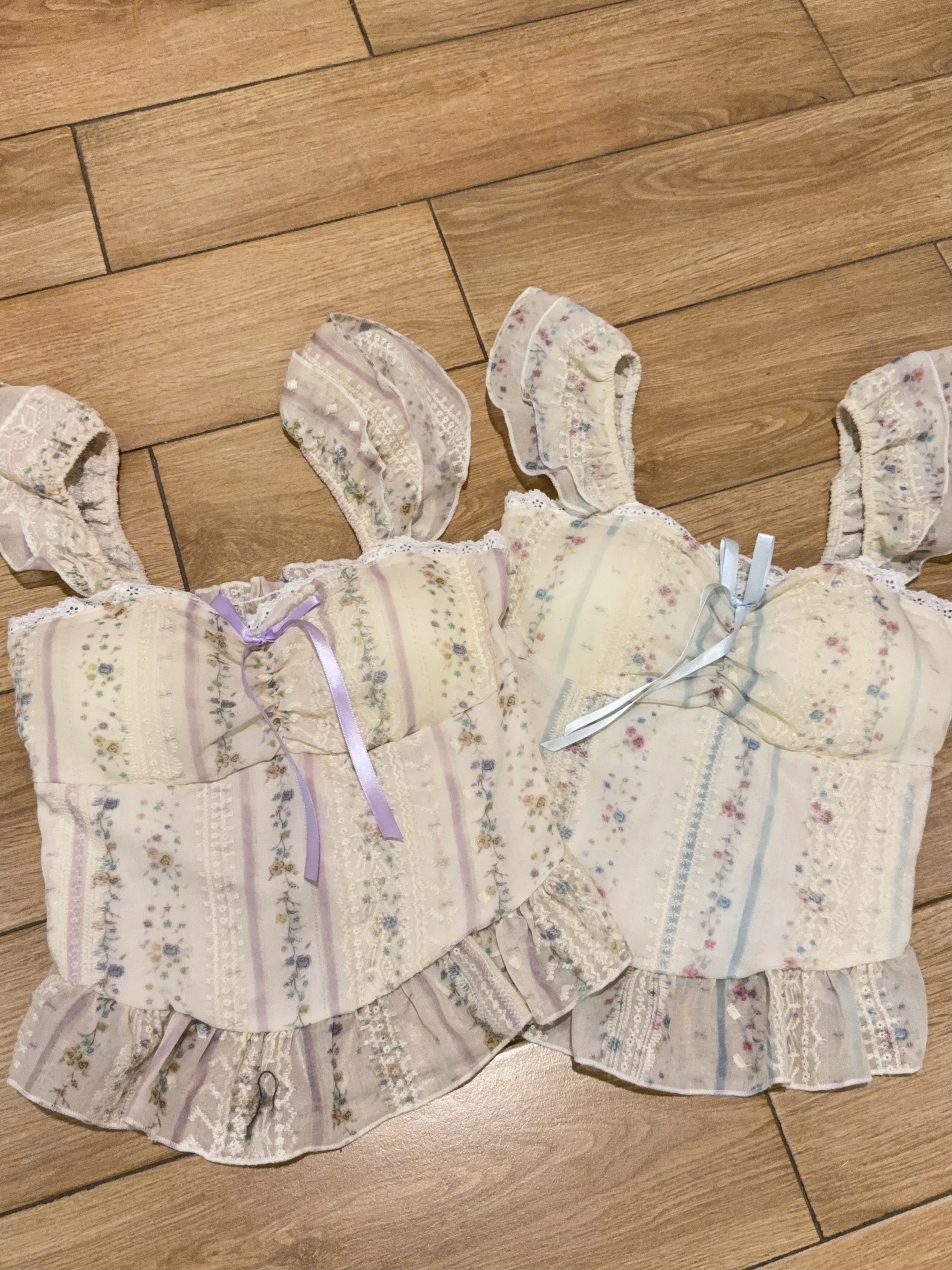 复古田园风碎花飞袖背心上衣R3003