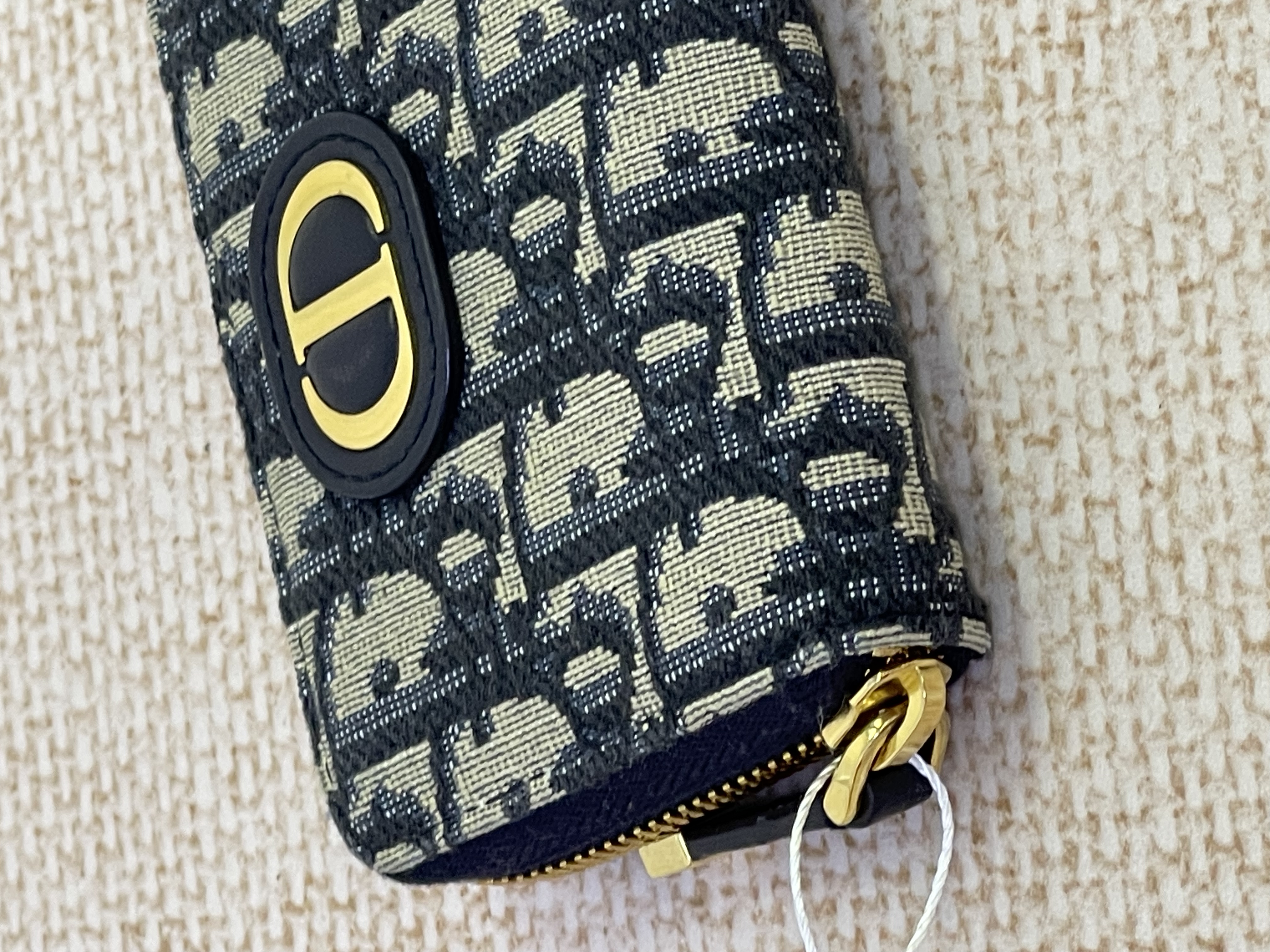 Pre owned Dior 30 Montaigne Voyageur / Product Code: 26031101