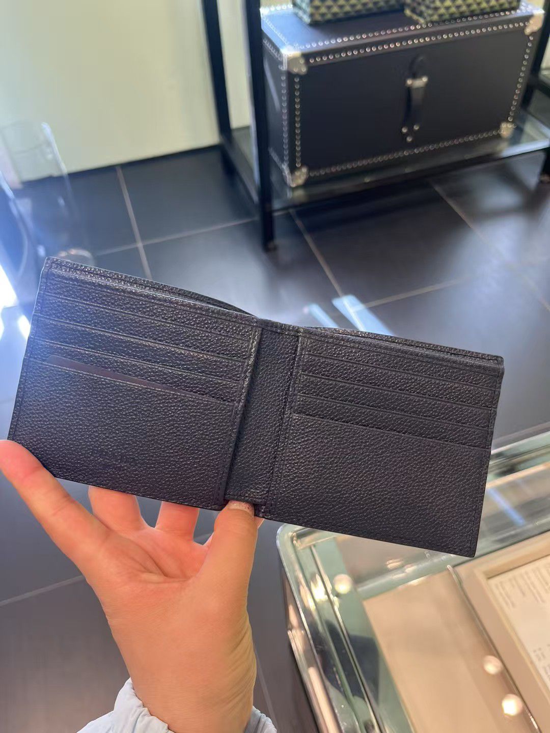 預購 Prada🚹🚹男士 深藍色8卡銀包