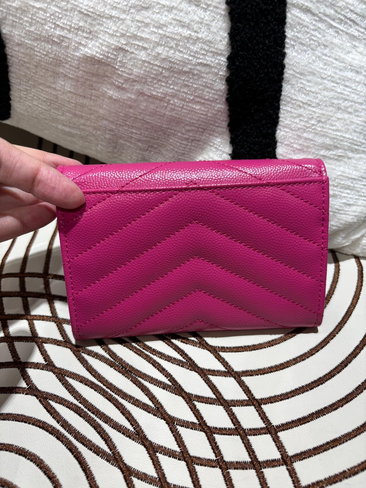 YSL SAINT LAURENT Caviar Cassandre Card Holder 粒紋小牛皮卡套  Card Holder Calfskin 100%Authentic, 99%New 