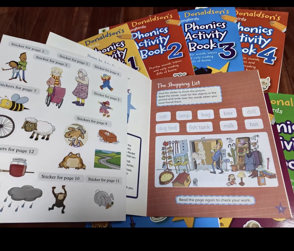 Oxford Phonics activity 共八冊 （每冊16頁）