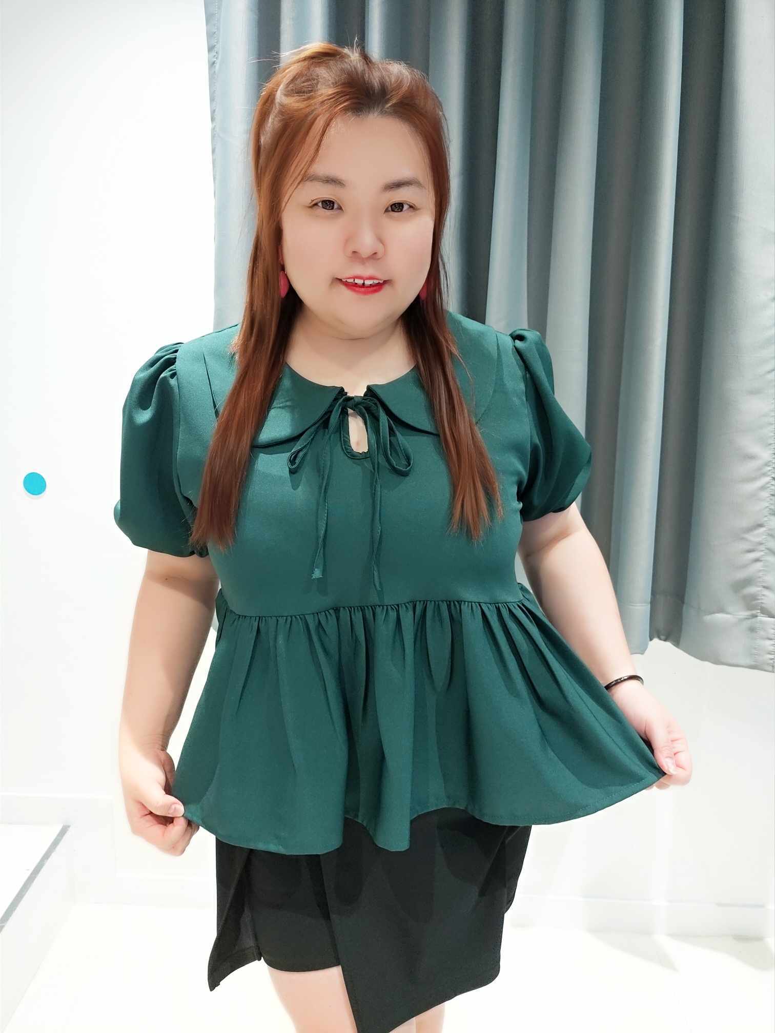 ENB05 娃娃领泡泡袖上衣