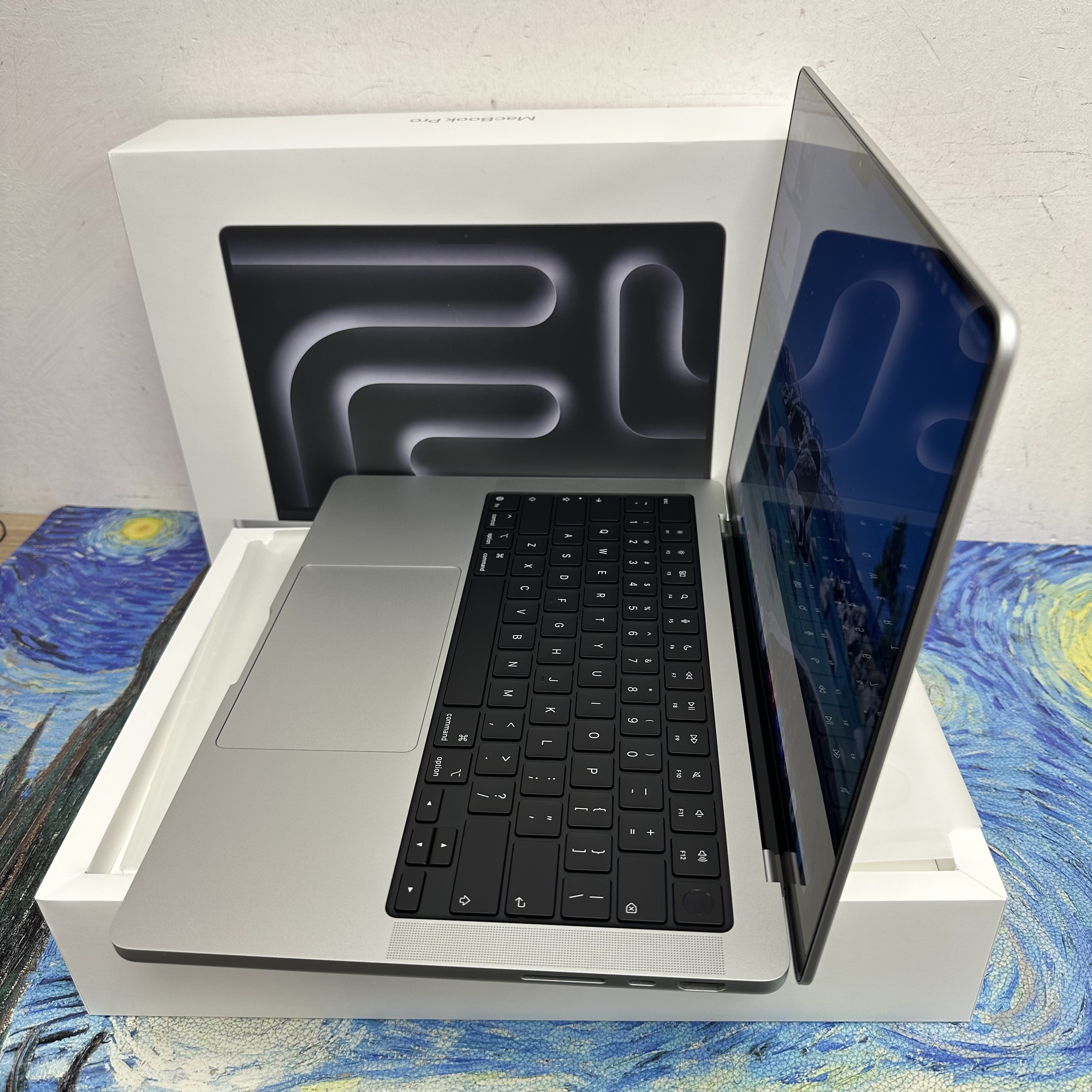 #5930 Apple MacBook M5 Pro 2025 M5 Pro CPU/24GB Ram/1TB SSD/16核心GPU/Liquid Retina XDR Mon/14吋/銀色/ MacBook Pro M5 / MacbookPro M5 Pro / Laptop / Notebook / Ultrabook / Netflix/ YouTube / Black/全新質素