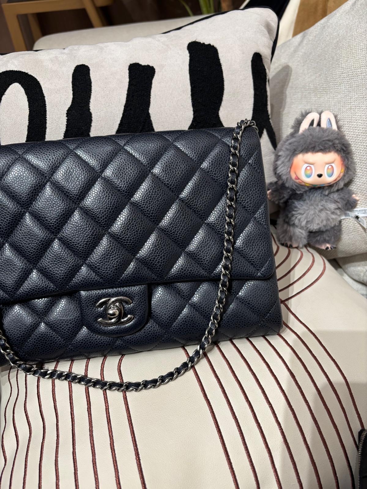Chanel flap bag navy 荔枝牛皮 W27.5x18cm 100%Authentic ,95%new  ✅21 card✅dust bag✅盒 