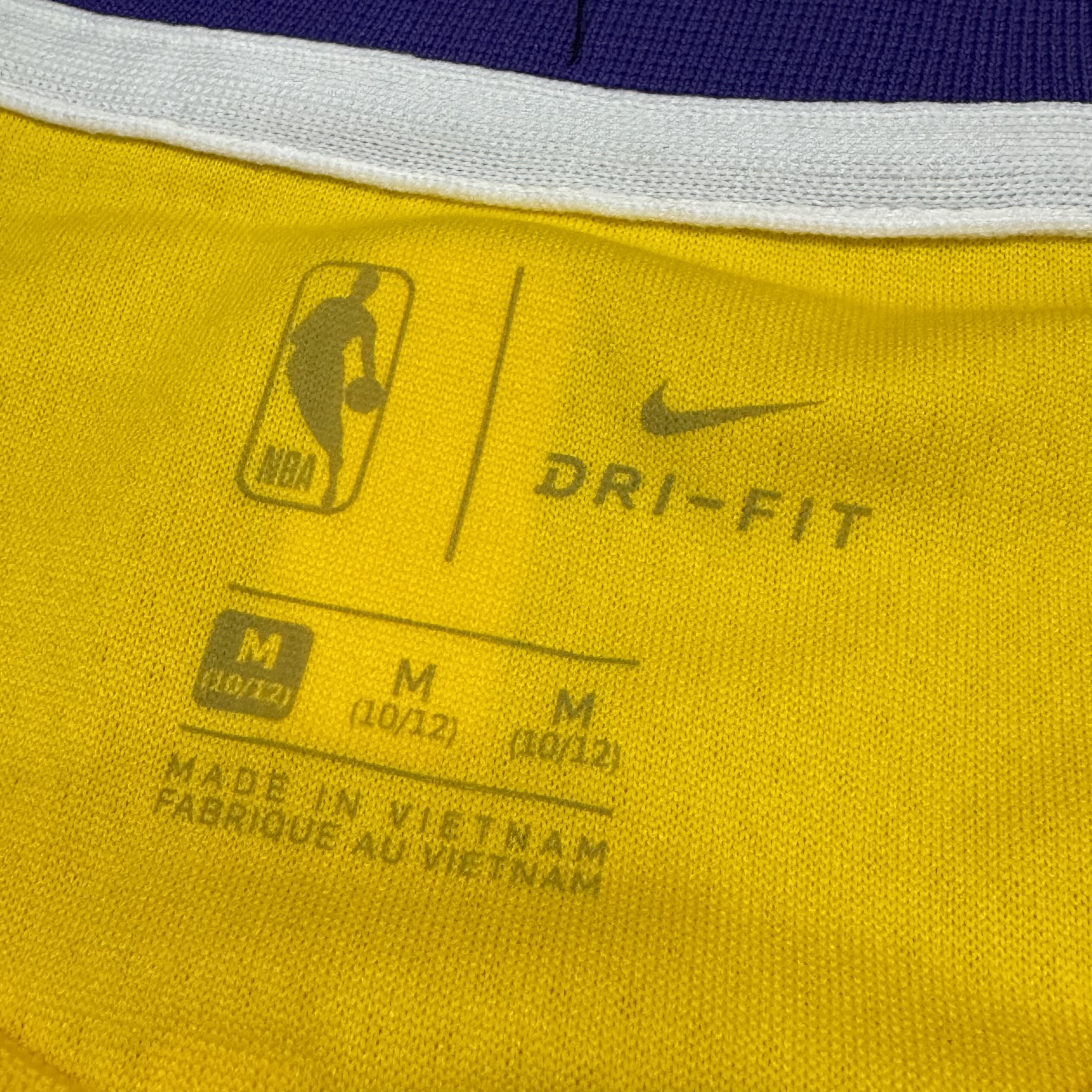 (Youth size)Lakers home shirt #6 James (Bnwt)