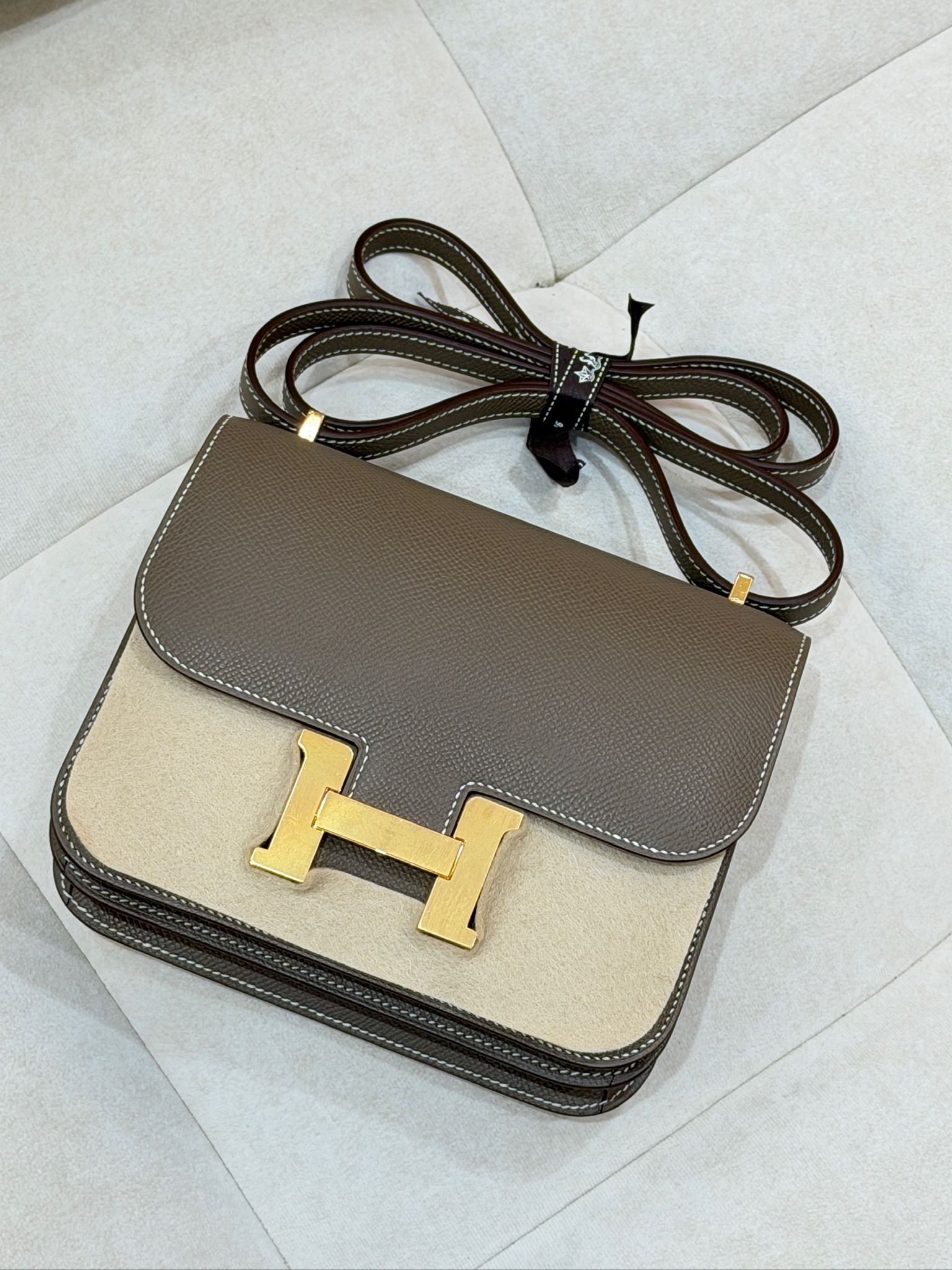 Mini Constance 大象灰金扣 K Stamp