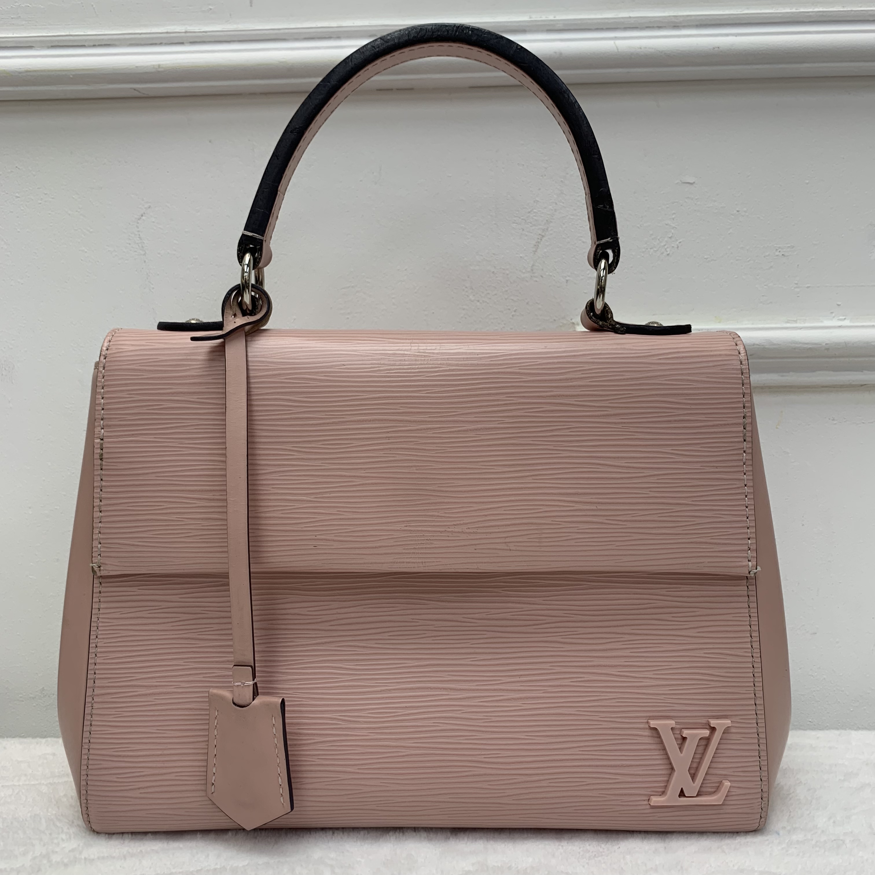 LV EPI cluny水波紋牛皮  芭蕾粉紅