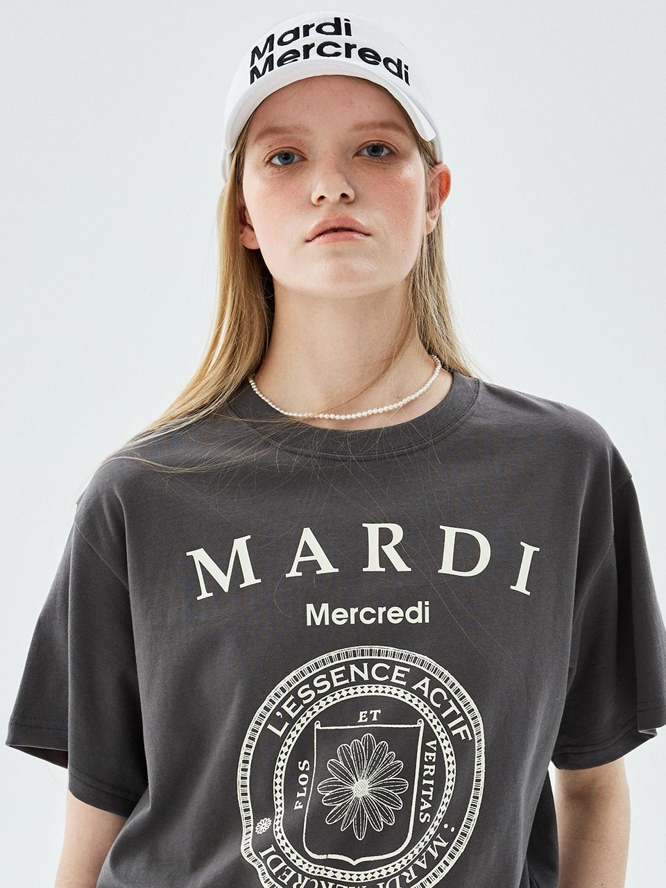 Mardi Mercredi Relay Day | Actif Univ Logo Tee