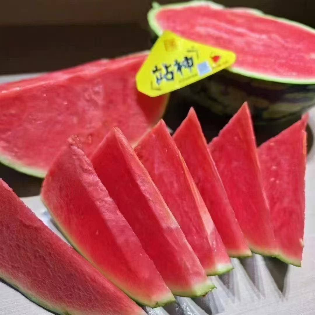 麒麟（8424）西瓜 每個约8至9磅