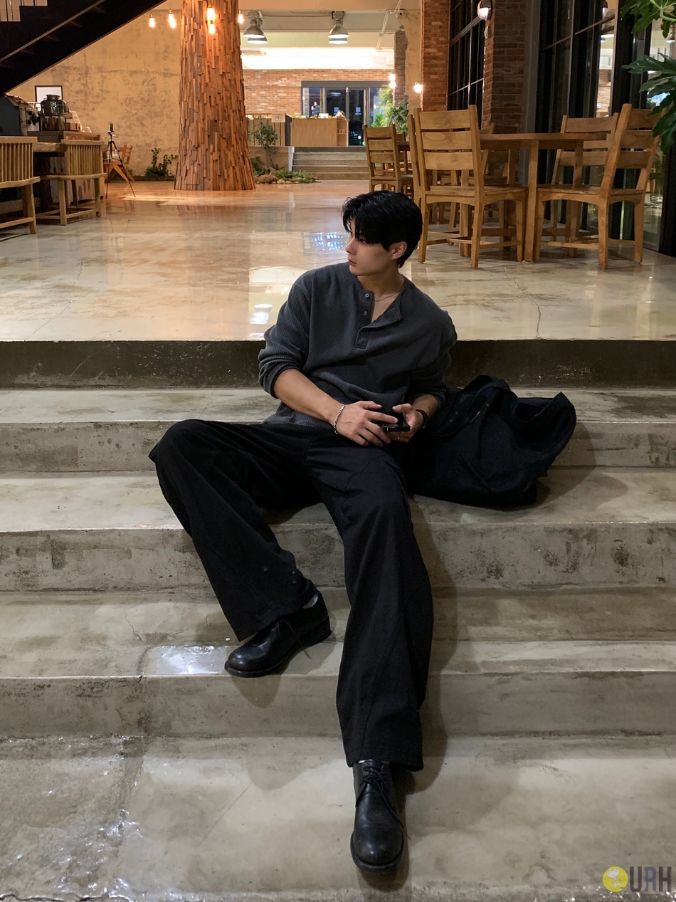 【100%保證韓國直送】復古顏料洗水織紋大寬鬆亨利領長袖 Tee 👕 [3 color] RL114465