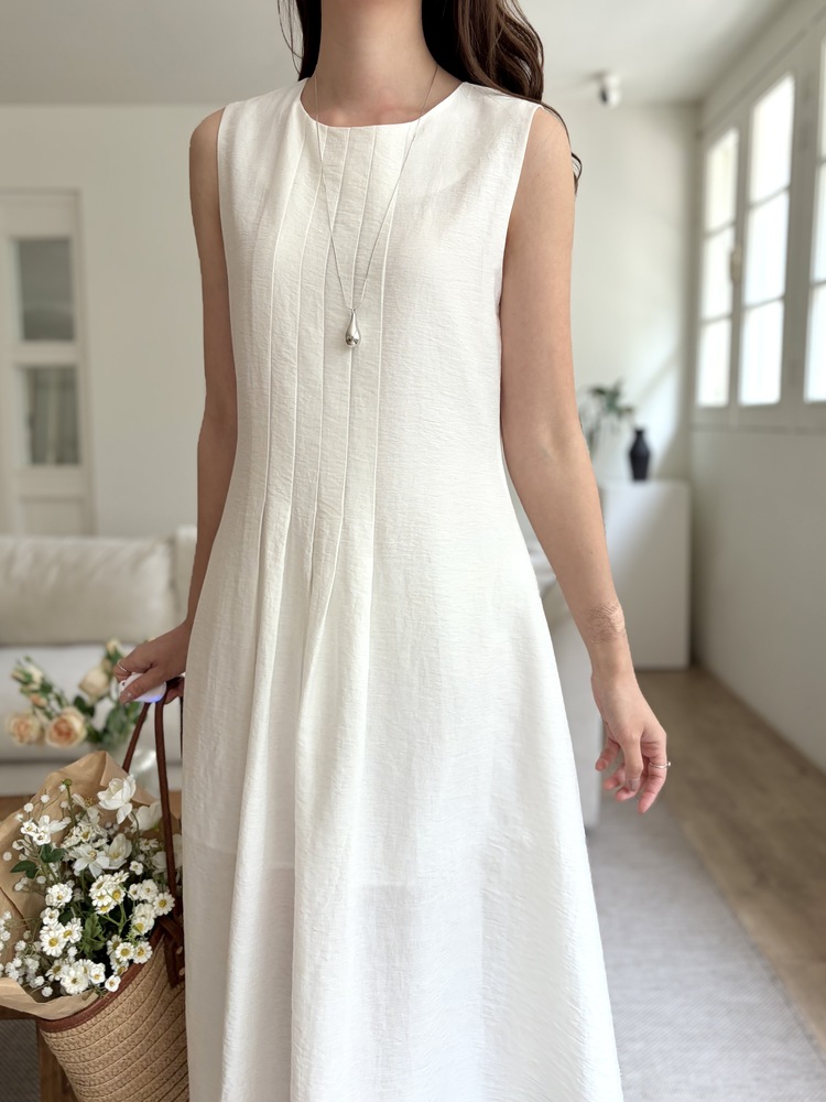 Linen Pintuck Dress (Ivory)