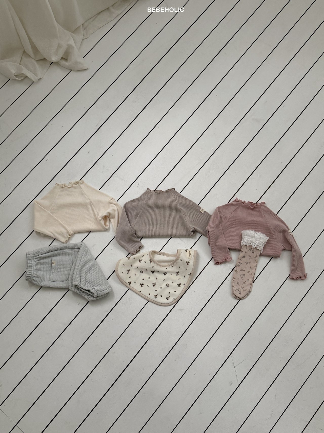 🌸預訂 韓國直送🌸🇰🇷BEBEHOLIC三色純色花邊領長袖上衣