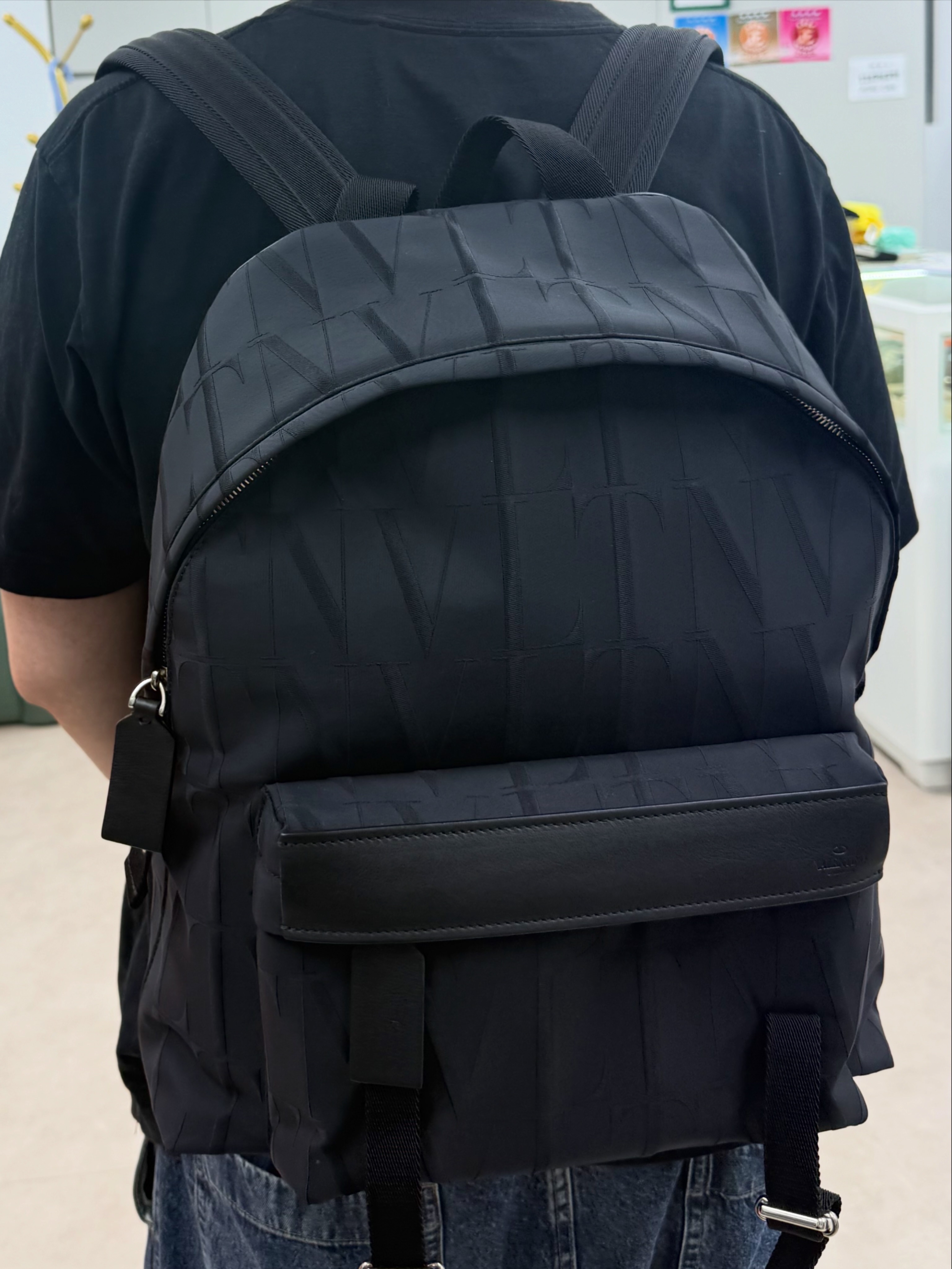 VALENTINO 閑置品💫GARAVANI 黑色尼龍老花Backpack🖤