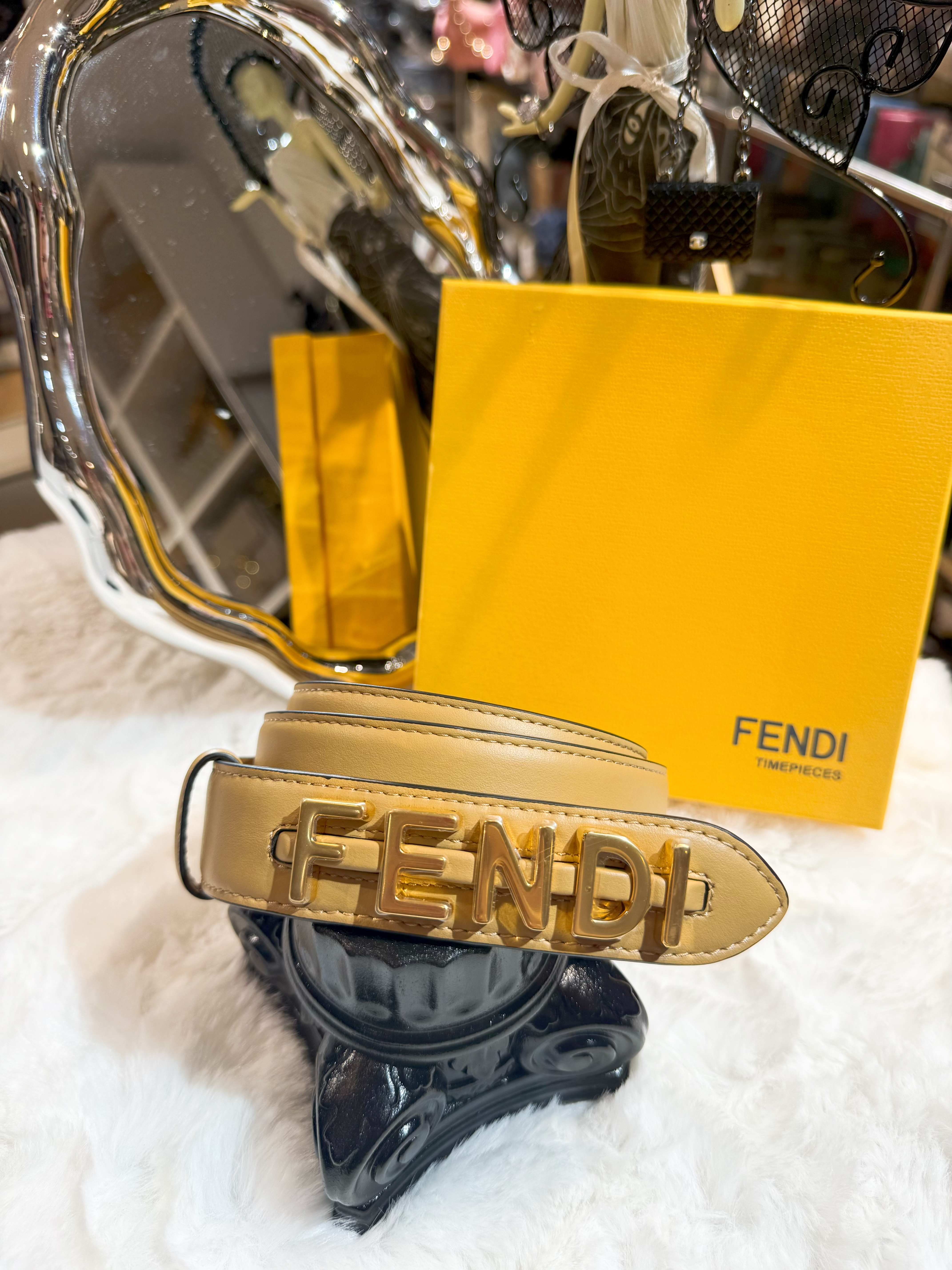Fendi Graphy belt 85/dark honey