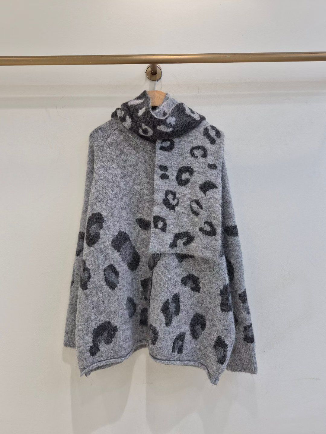 🩷FW 🇰🇷MADE IN KOREA🇰🇷New 목도리Set ❄️🧣休閒、超大版型針織毛衣，搭配可拆卸的配套圍巾