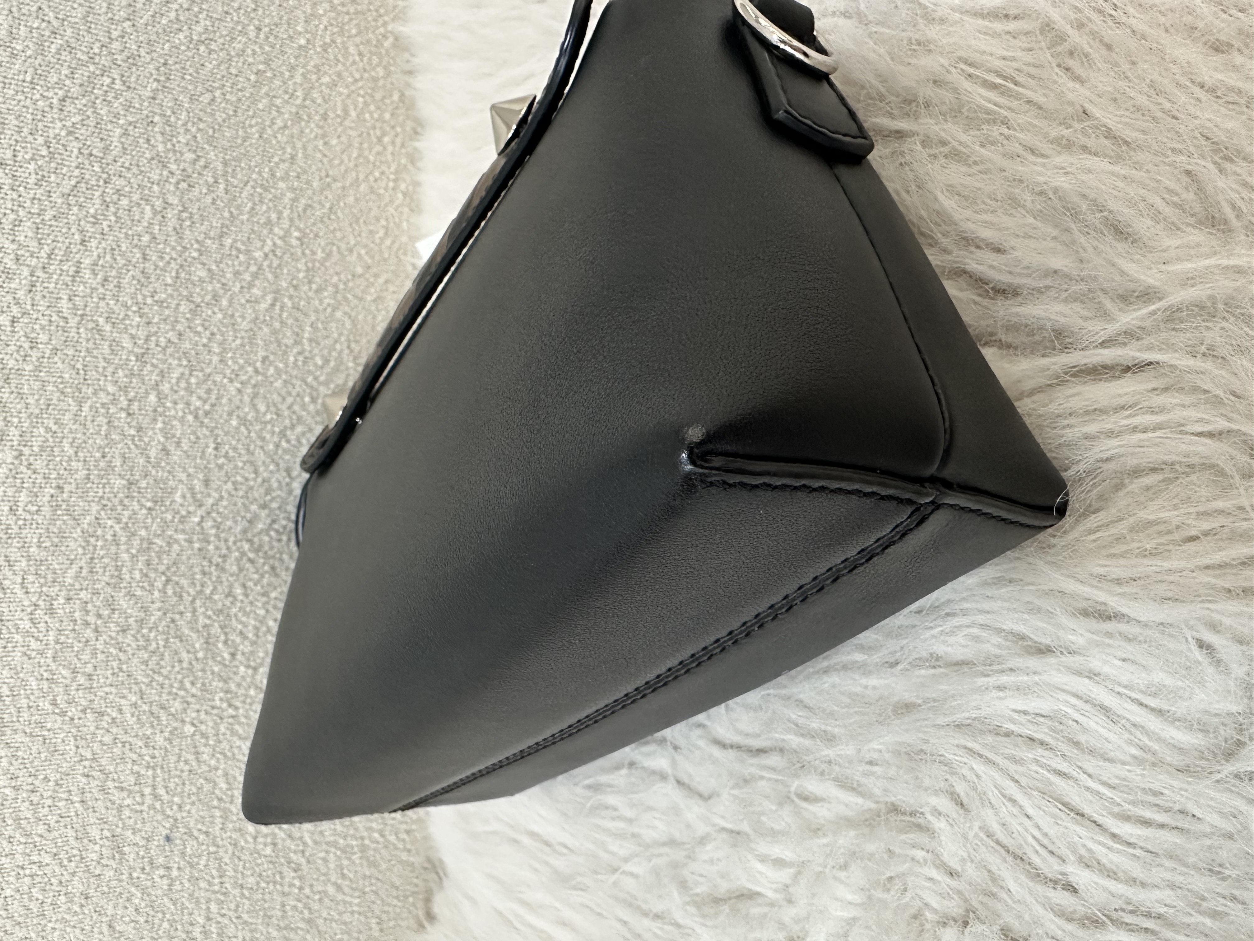 Pre-owned FENDI SHOULDER BAG/ Product Code: 26031011