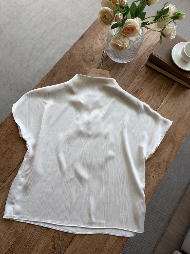 Claudette Silky Pleated Top (Ivory)