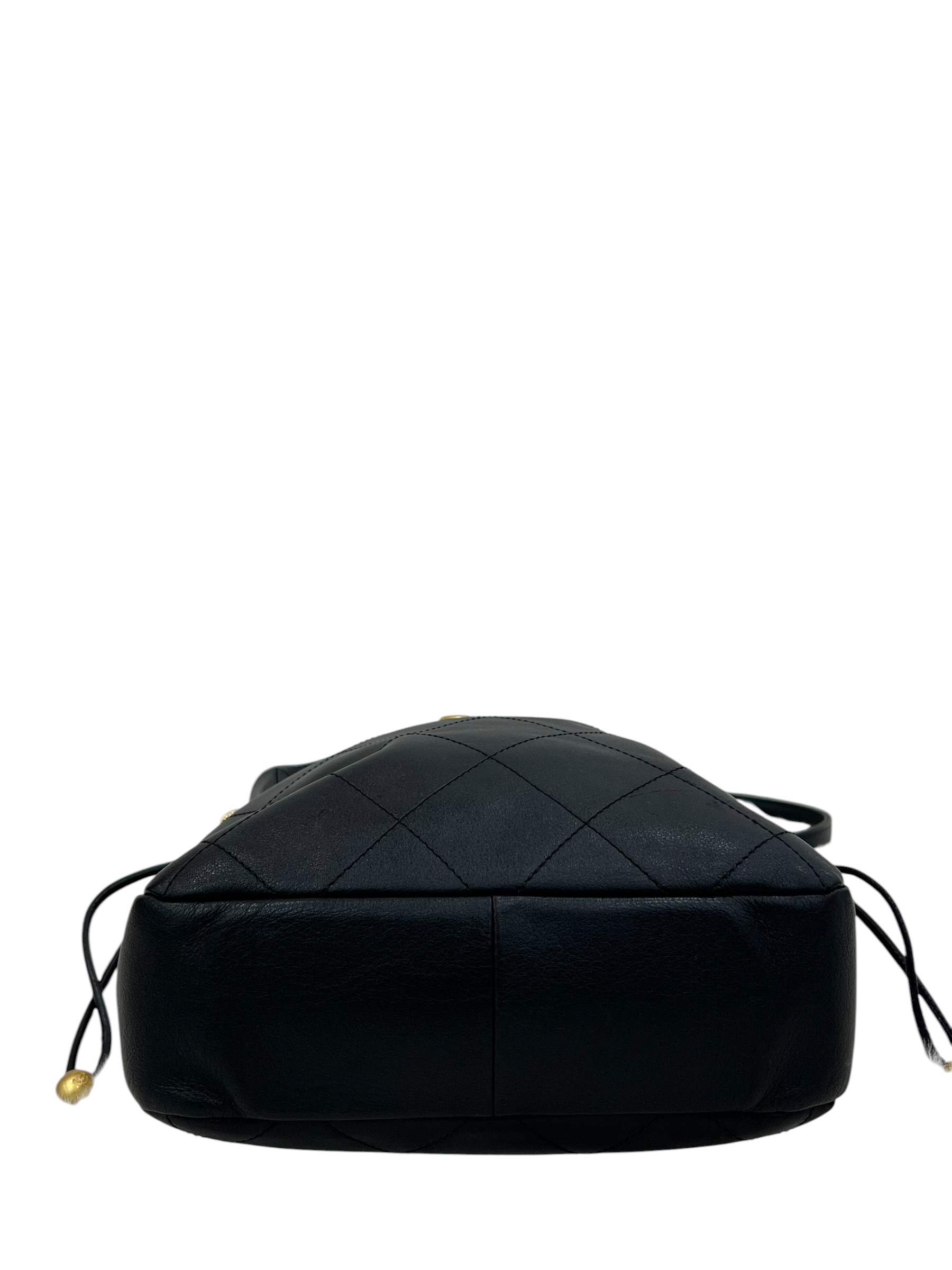 Pre-Owned CHANEL Drawstring Bag / Product Code: 063031