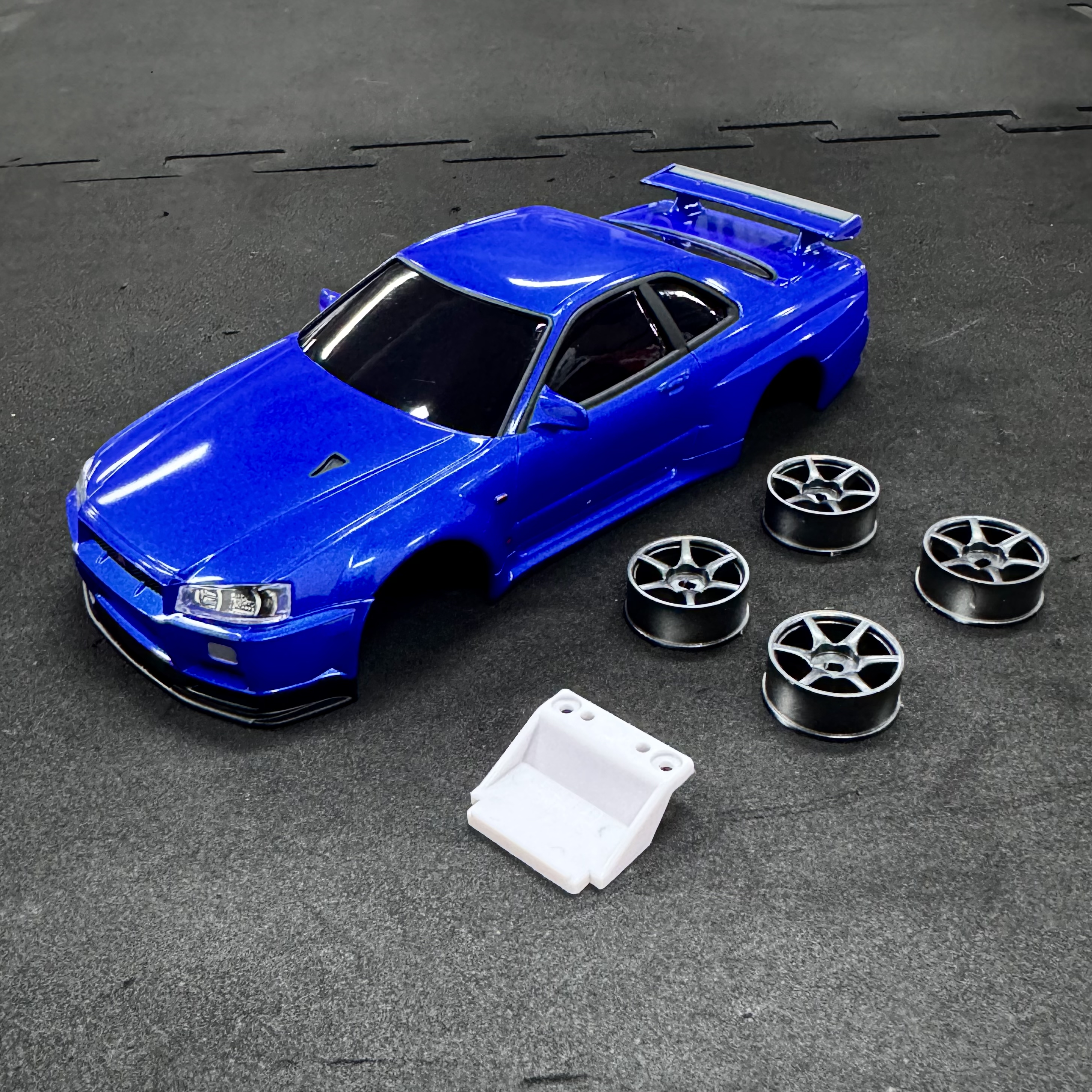 NISSAN SKYLINE GT-R R34 V.specⅡNür Metallic Blue 94mm