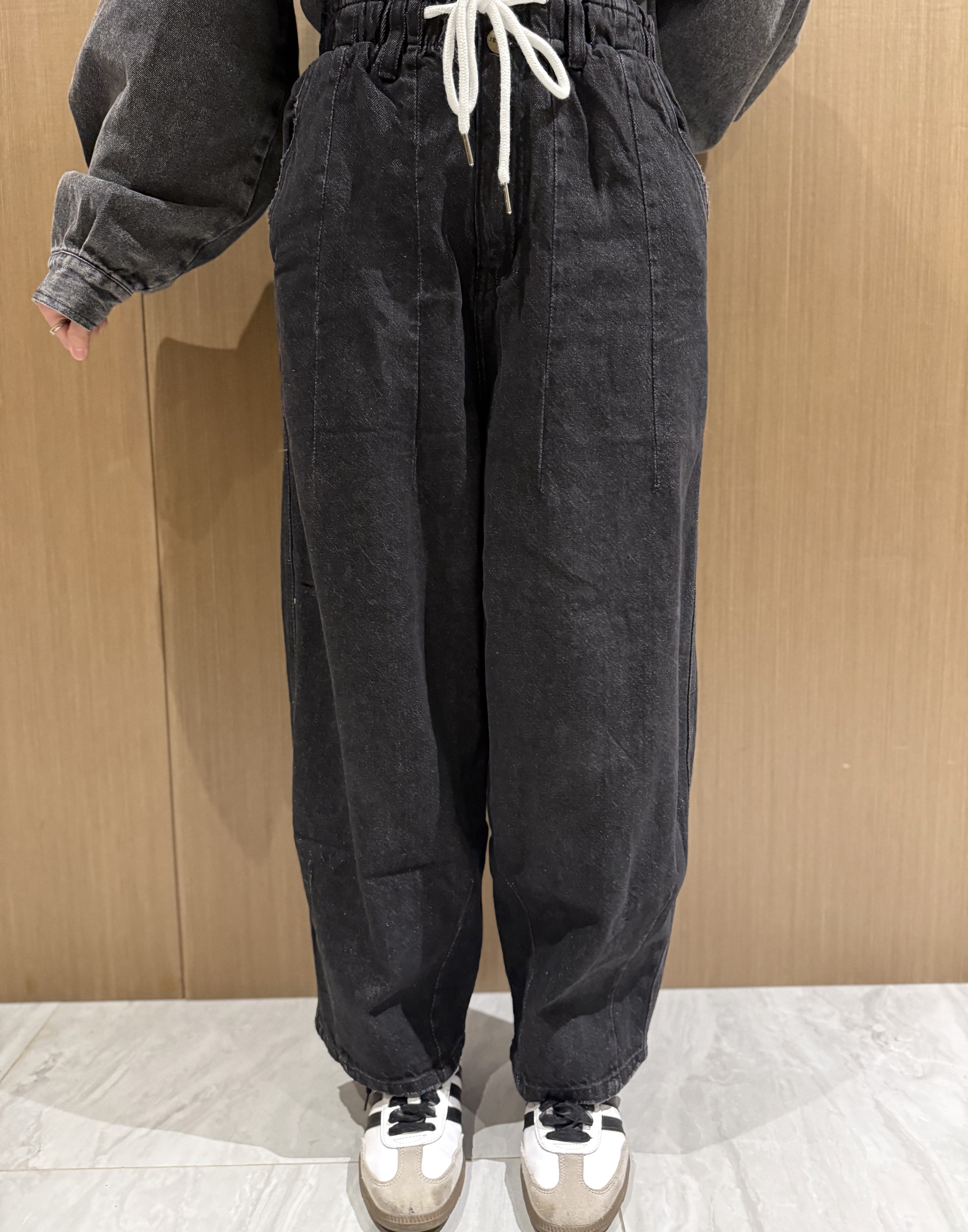 修腳牛仔褲（牛仔黑）