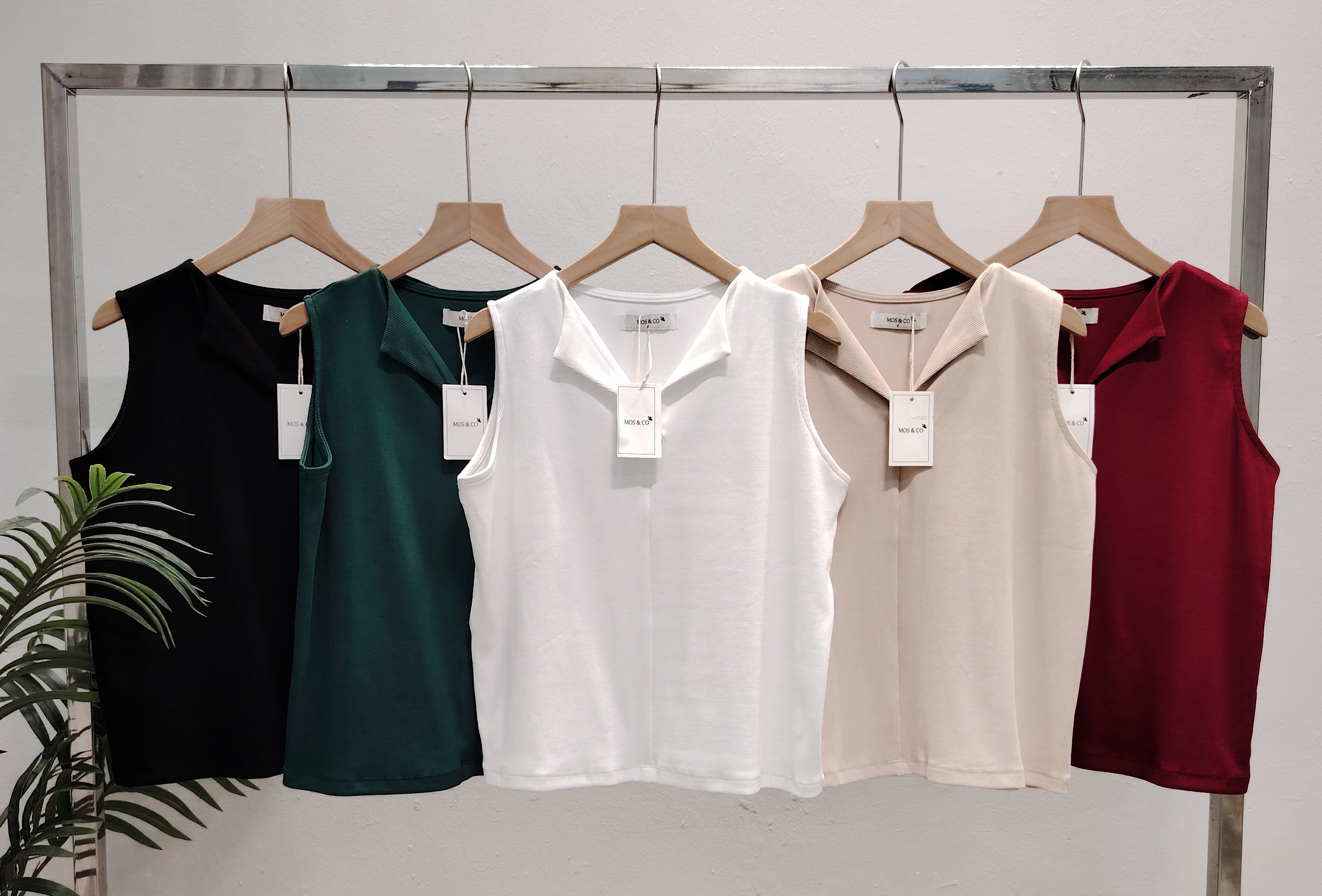 A25009 Woven Cotton Collar V Tank