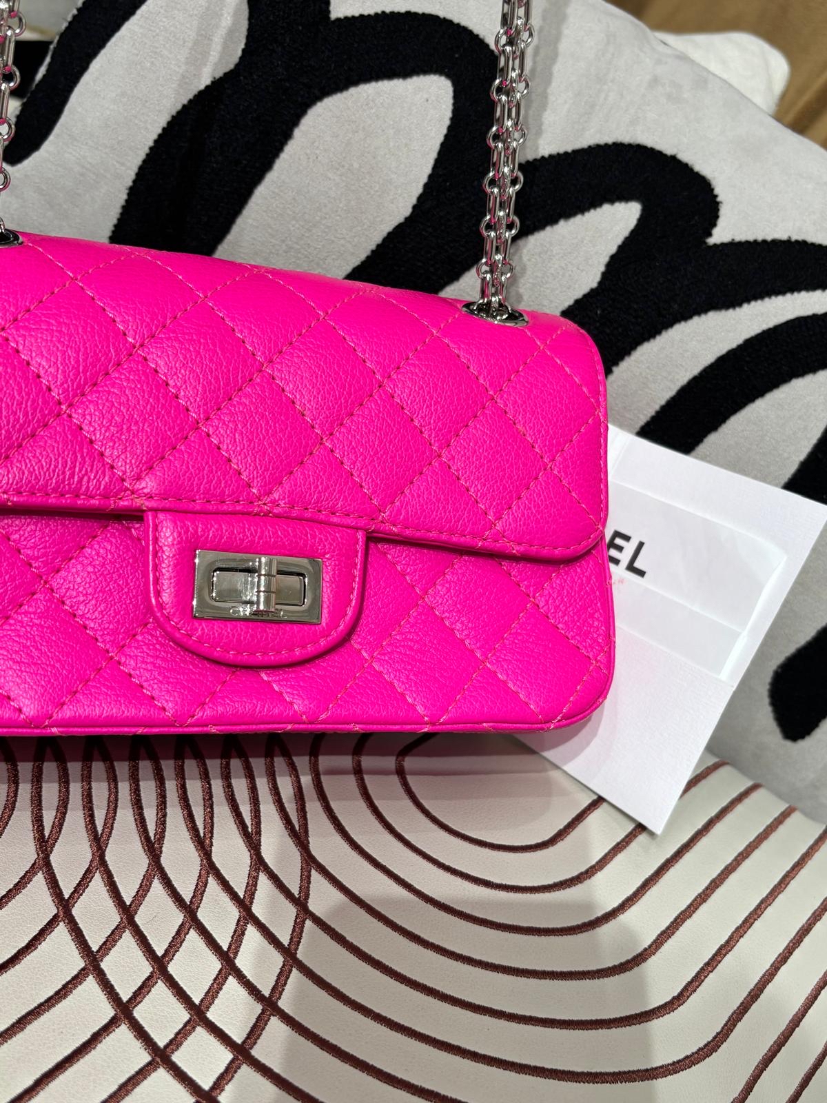 Chanel 2.55 mini calfskin 100%Authentic,98%new ✅收據✅28CARD✅dust bag✅box 