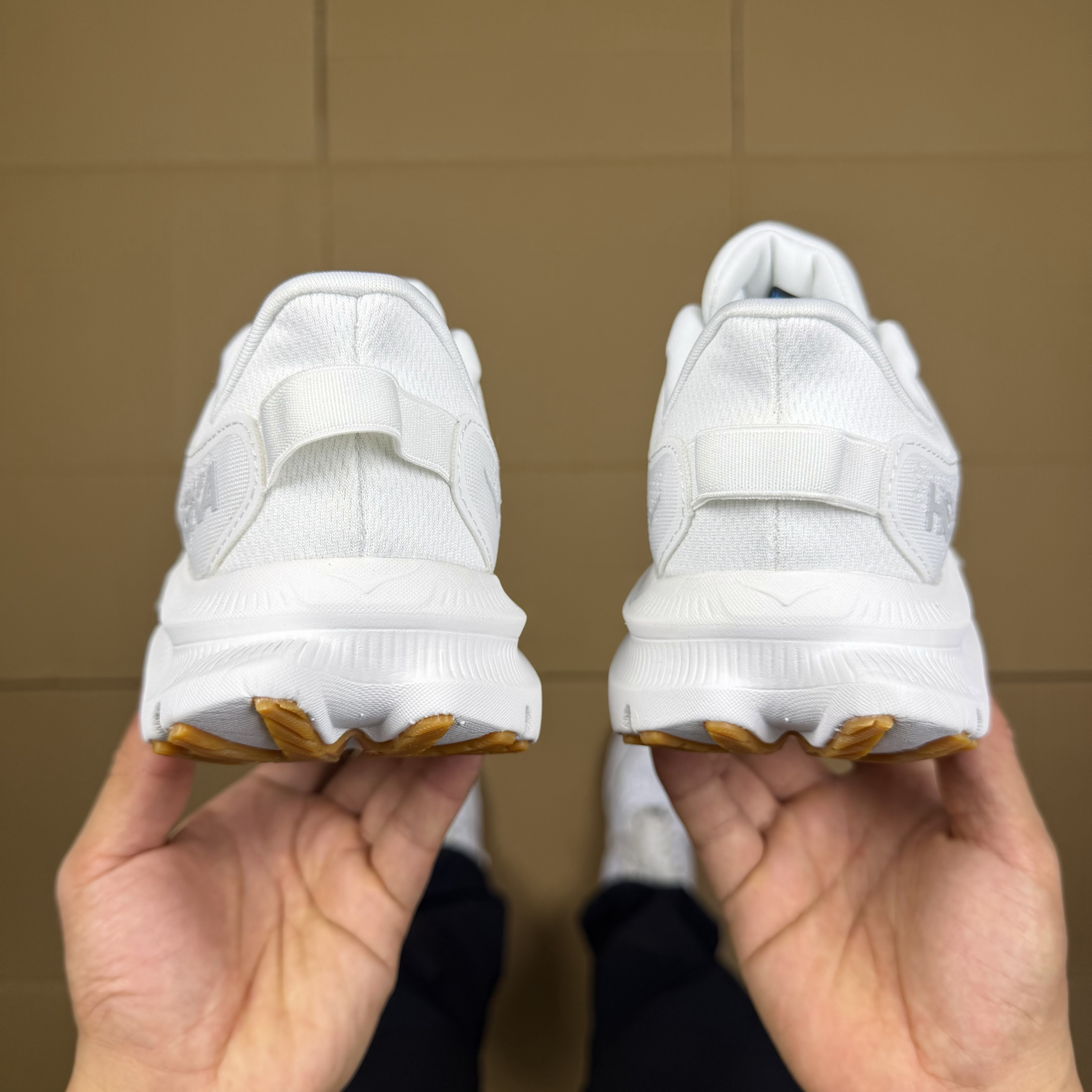 Hoka One One Kawaha 2