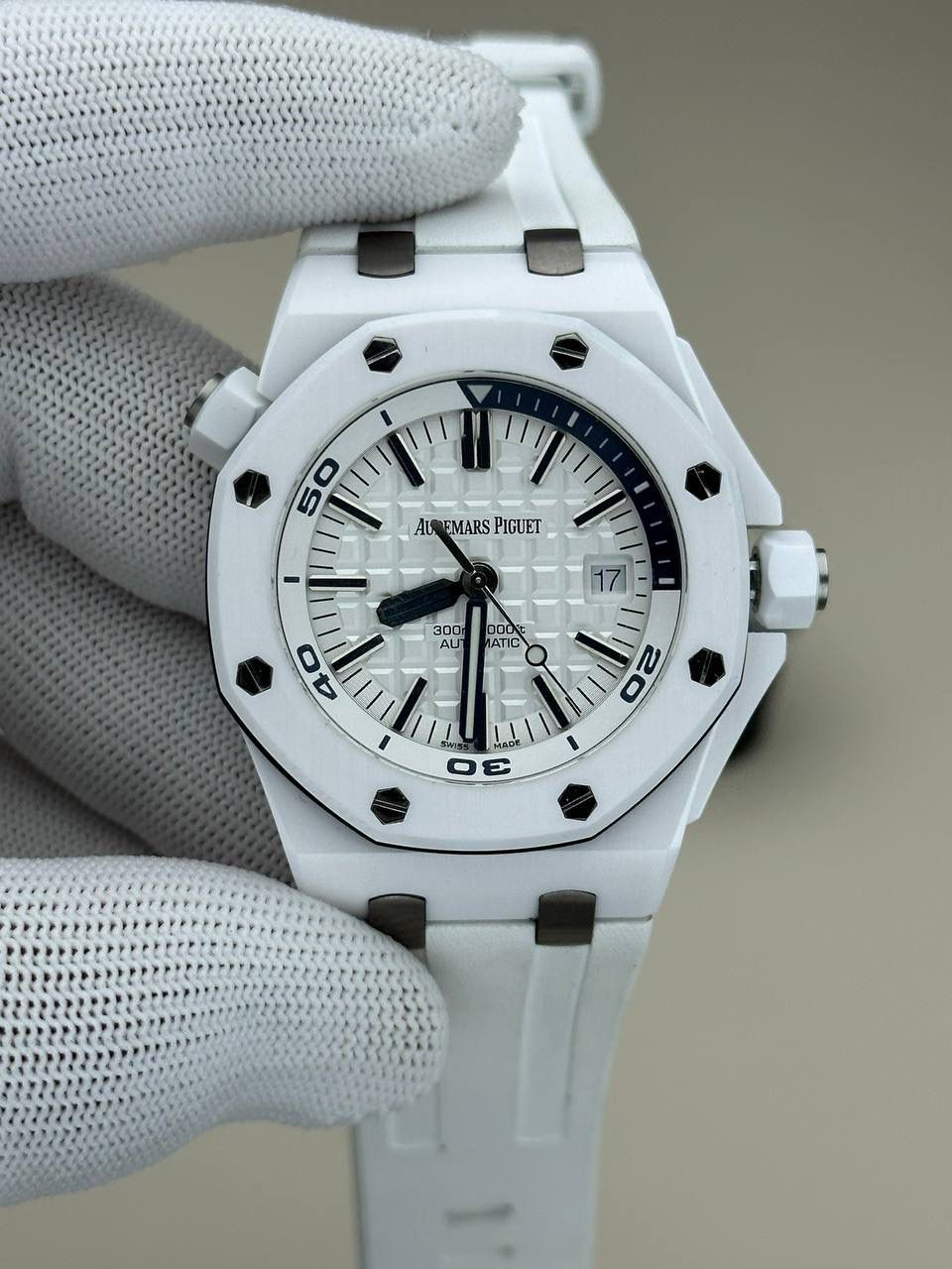 爱彼皇家橡树离岸型白色陶瓷自动机械腕表