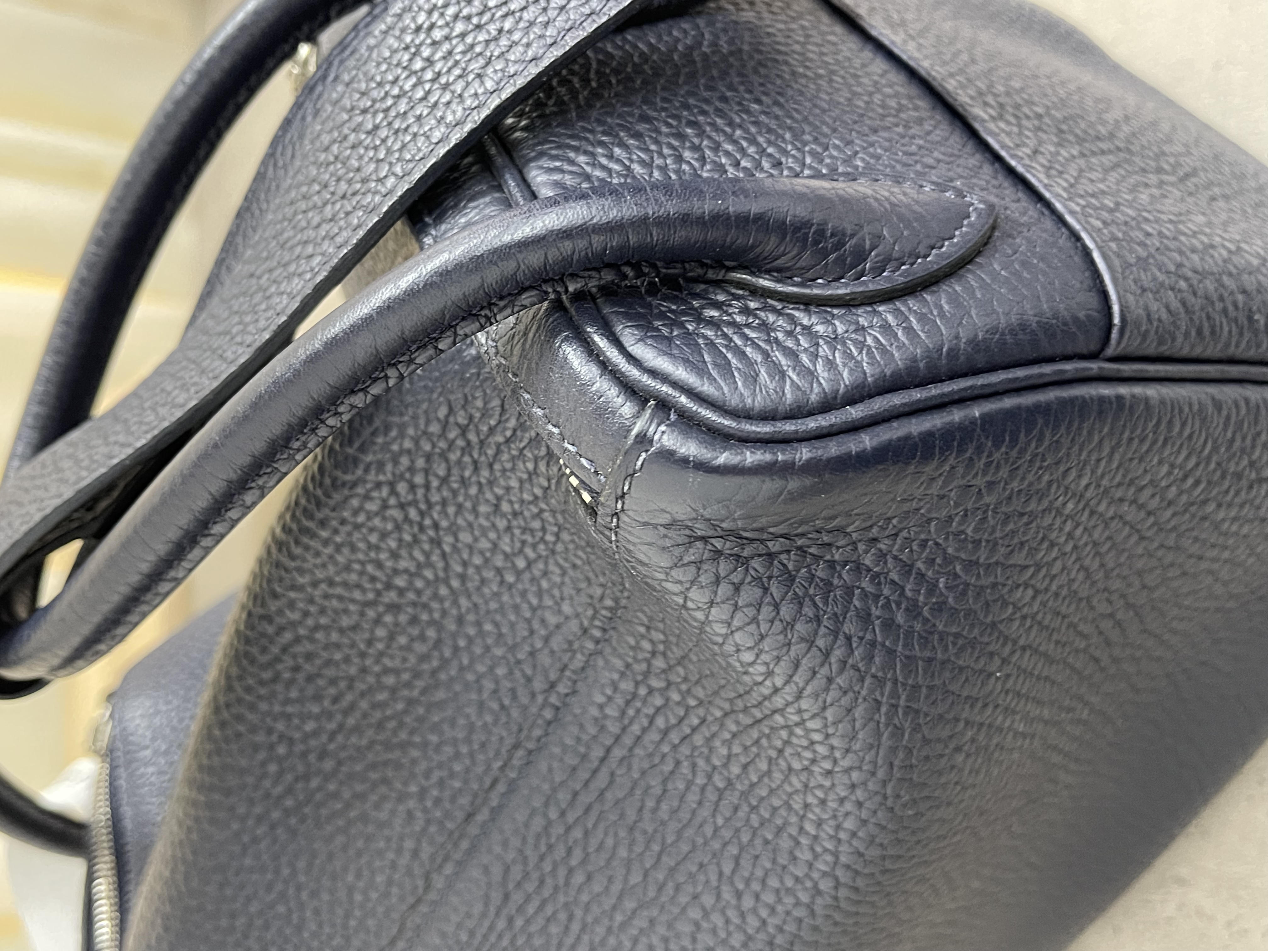 Pre-owned Hermes Lindy 26/ Stamp X/ Product Code: 26012411