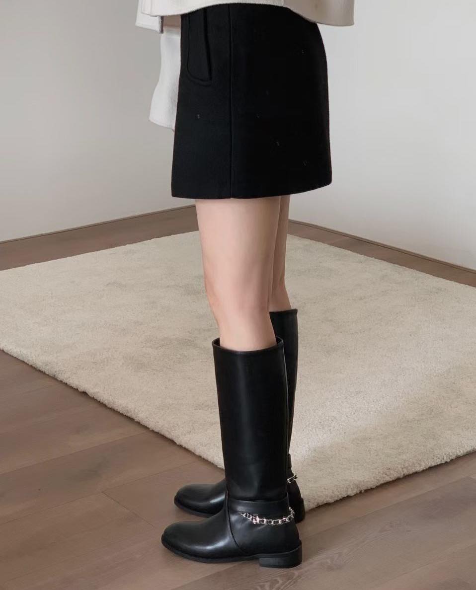 金屬鏈黑色高筒靴