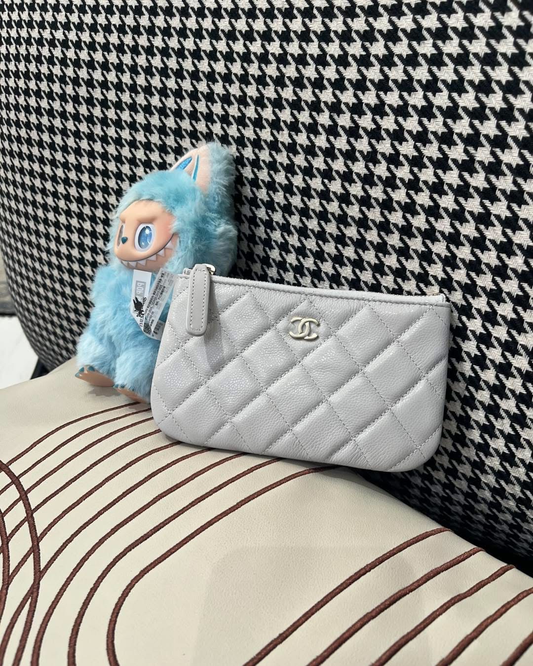 Chanel zip pouch o case 荔枝牛皮 100%Authentic, 99%new  ✅新晶片貼✅box