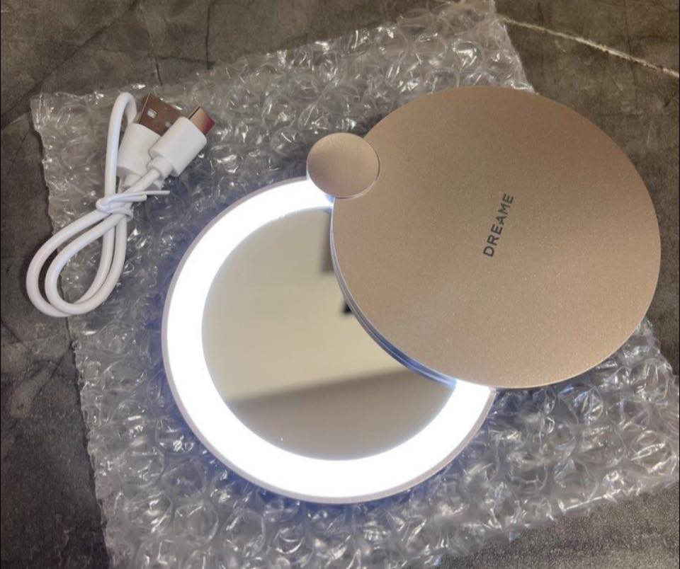 Dreame追覓 品牌的 便攜式 LED 美妝鏡