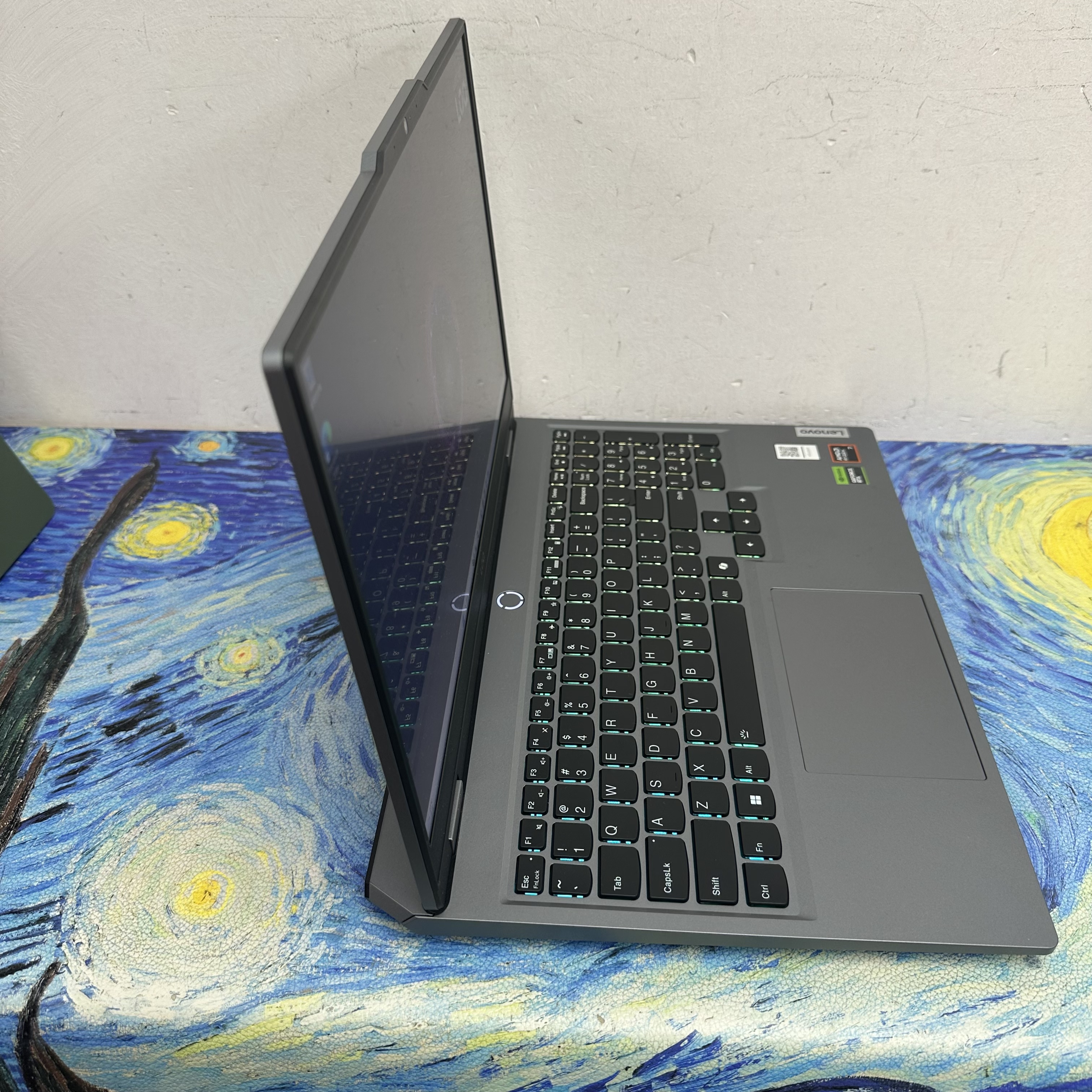 #5653 (全新質素RTX 4060😍Lenovo 電競機)Lenovo LOQ/ AMD Ryzen 7 8845HS /16GB Ram/1TB SSD/15.6吋 2.5K 165Hz/ Gaming Laptop / Notebook / Laptop / LegionLegion / RTX4060 / NVIDIA / Movie / Netflix / Disney+