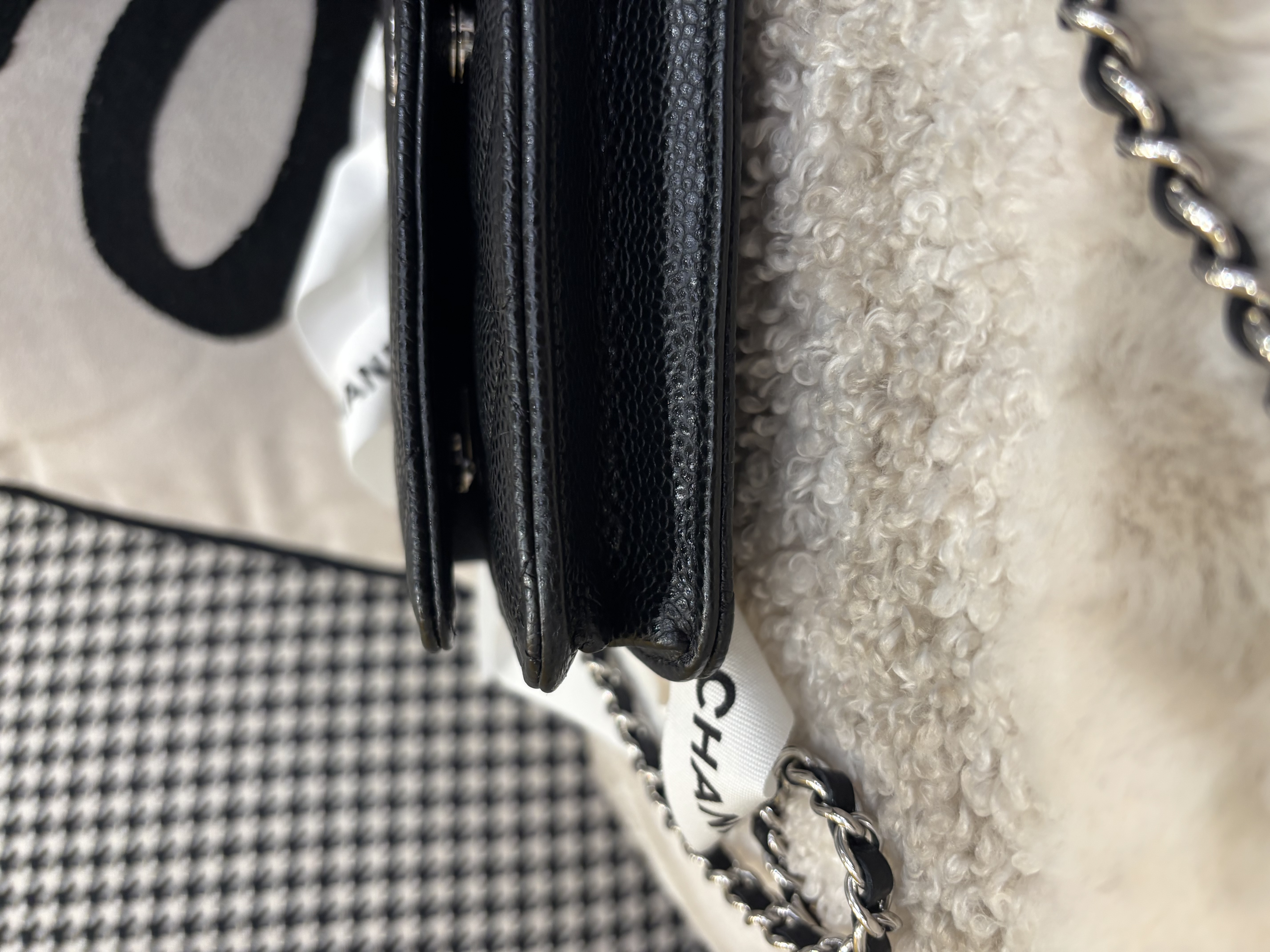 全新 Chanel wallet on chain 黑色荔枝牛皮銀扣 WOC 100%Authentic, 全新 100%NEW  ✅晶片貼✅dust bag ✅box