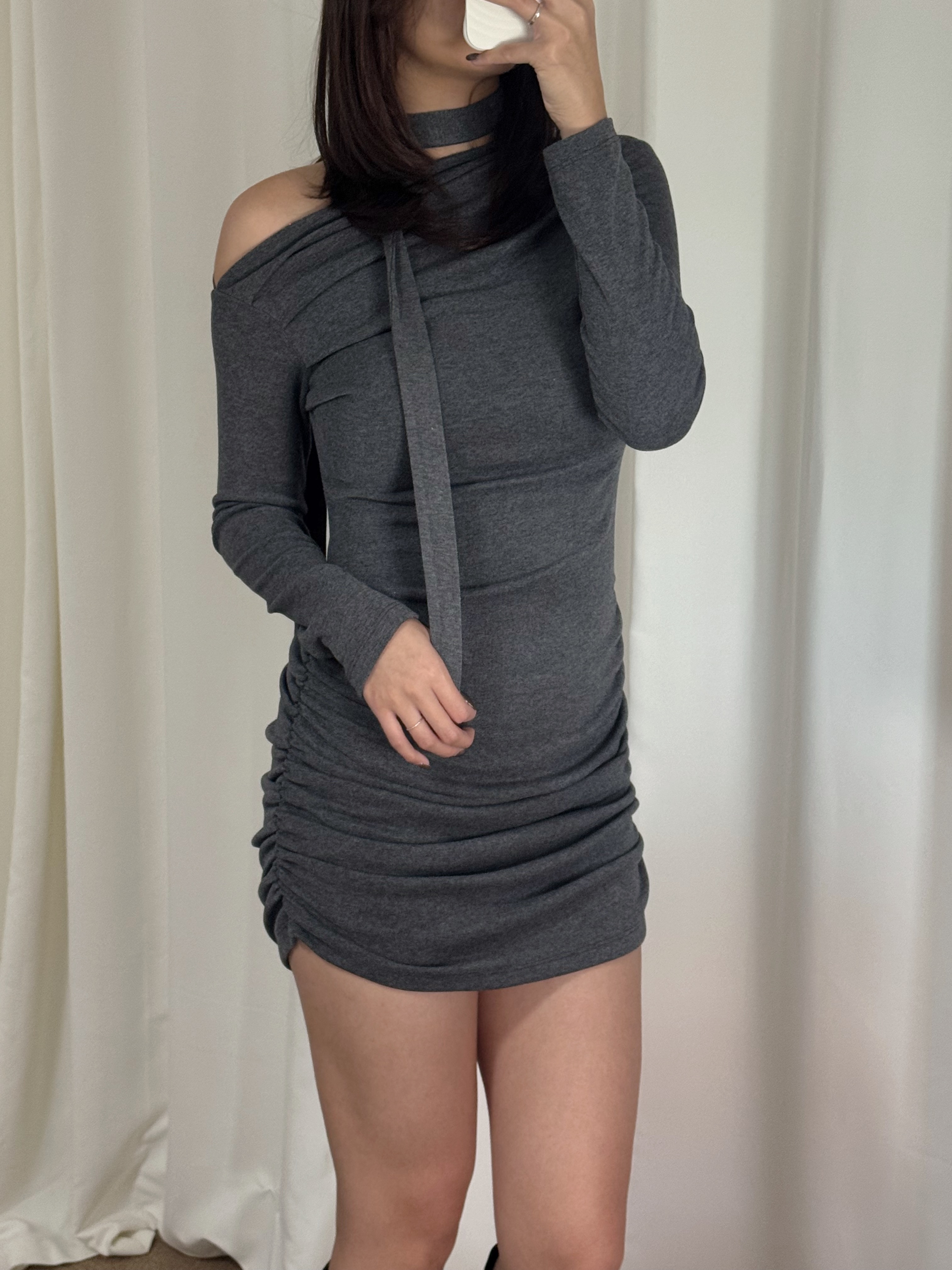 仙氣垂褶斜膊頸帶連身裙(四色入)