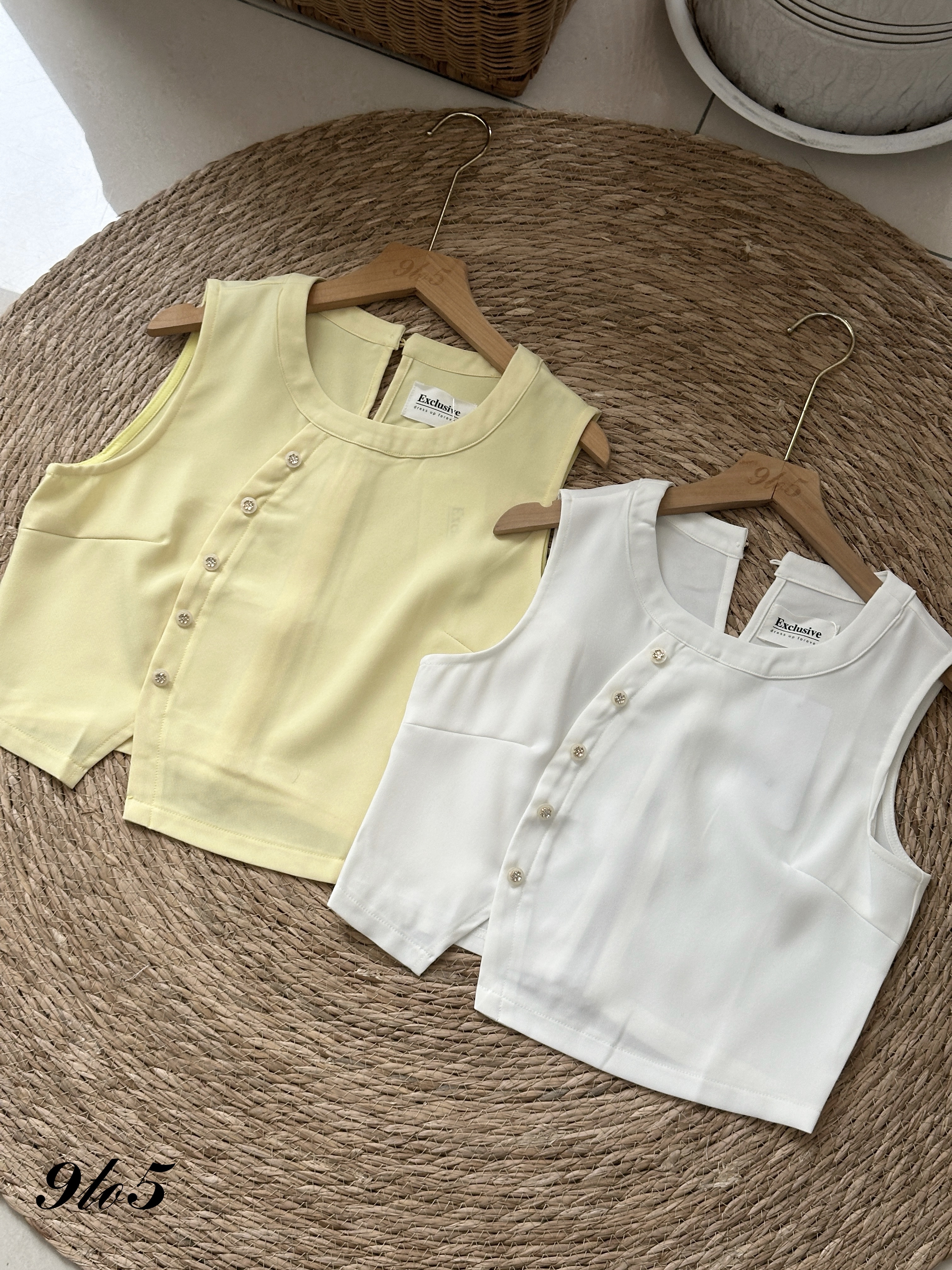 T4070 Sleeveless Crop Top - 3 Colors 