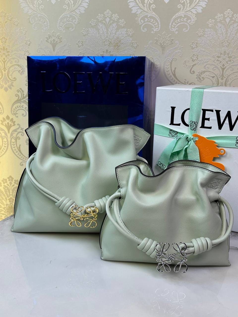 论一个包💼如何变得更高级系列‼️ 👉🏻胸针➕链条➕宽肩带🩷 （特别提醒⏰：所有配饰都需要另外购买‼️）