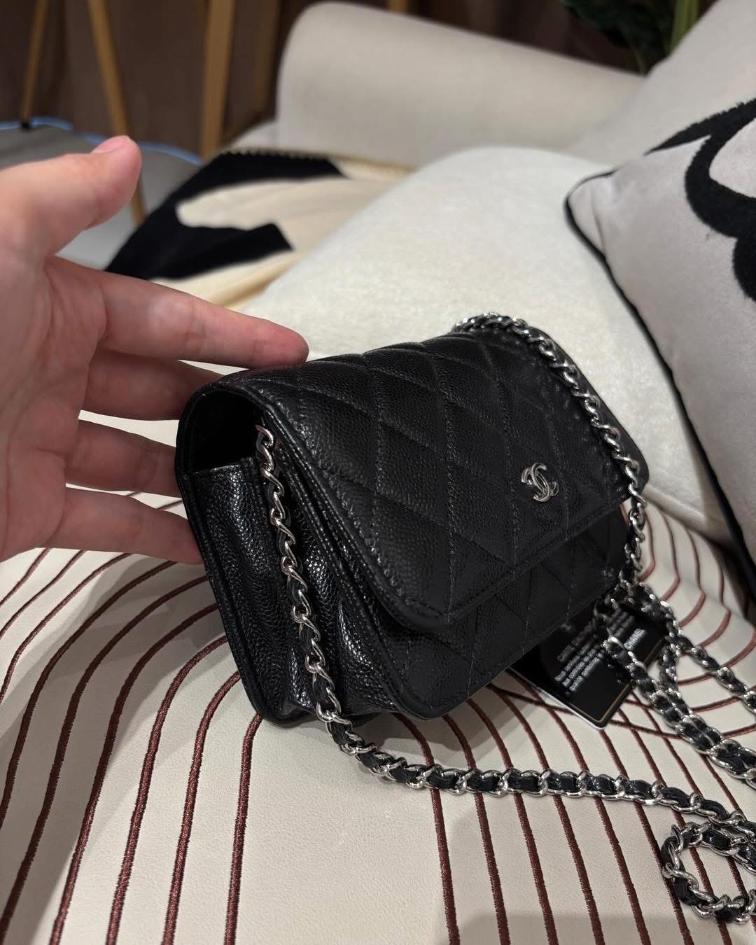 Chanel mini woc 黑色荔枝牛皮 100%Authentic ,95%new ✅card  ✅Box
