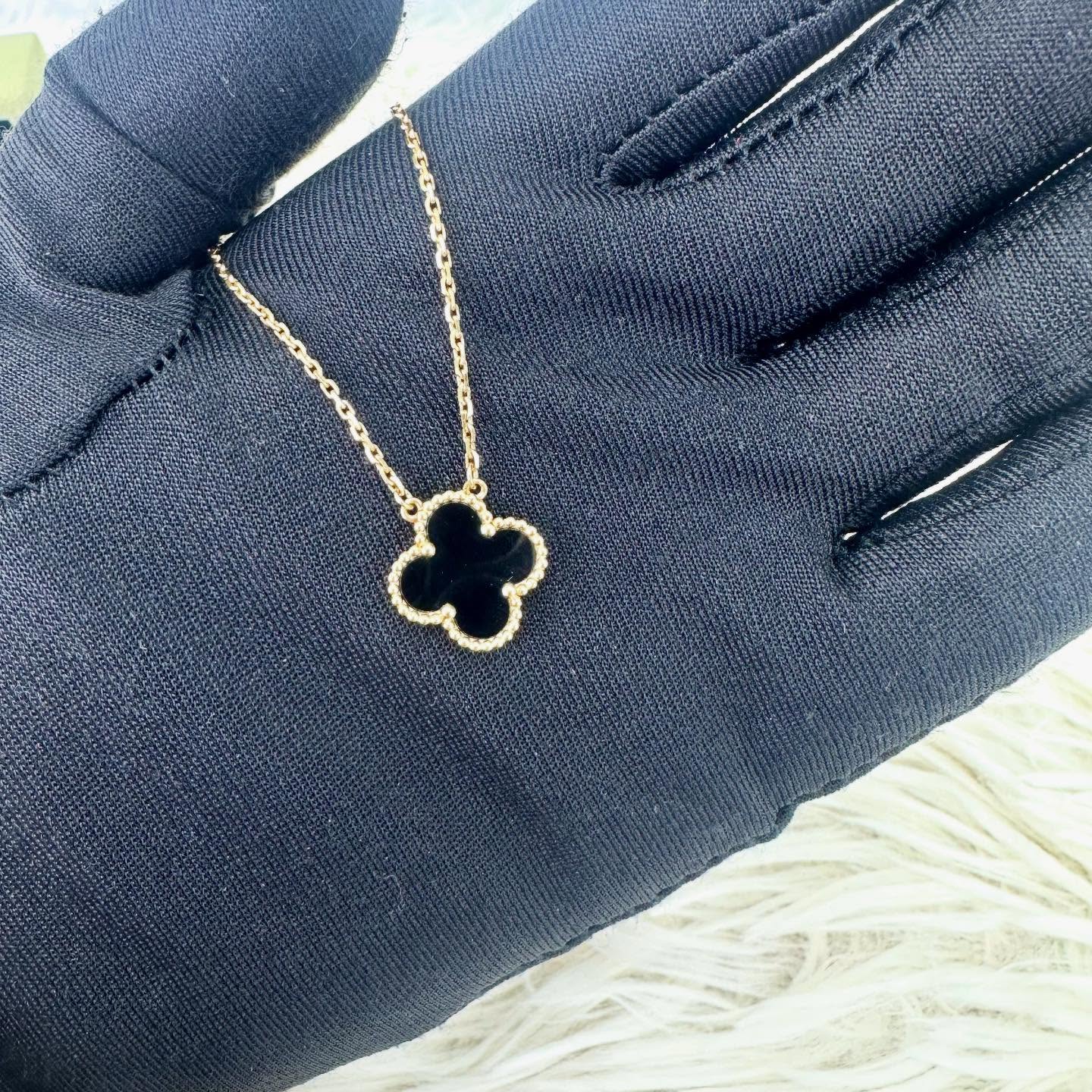Van Cleef & Arpels 🤍PRE OWNED VCA 18k黑金瑪瑙 四葉草頸鏈 🖤