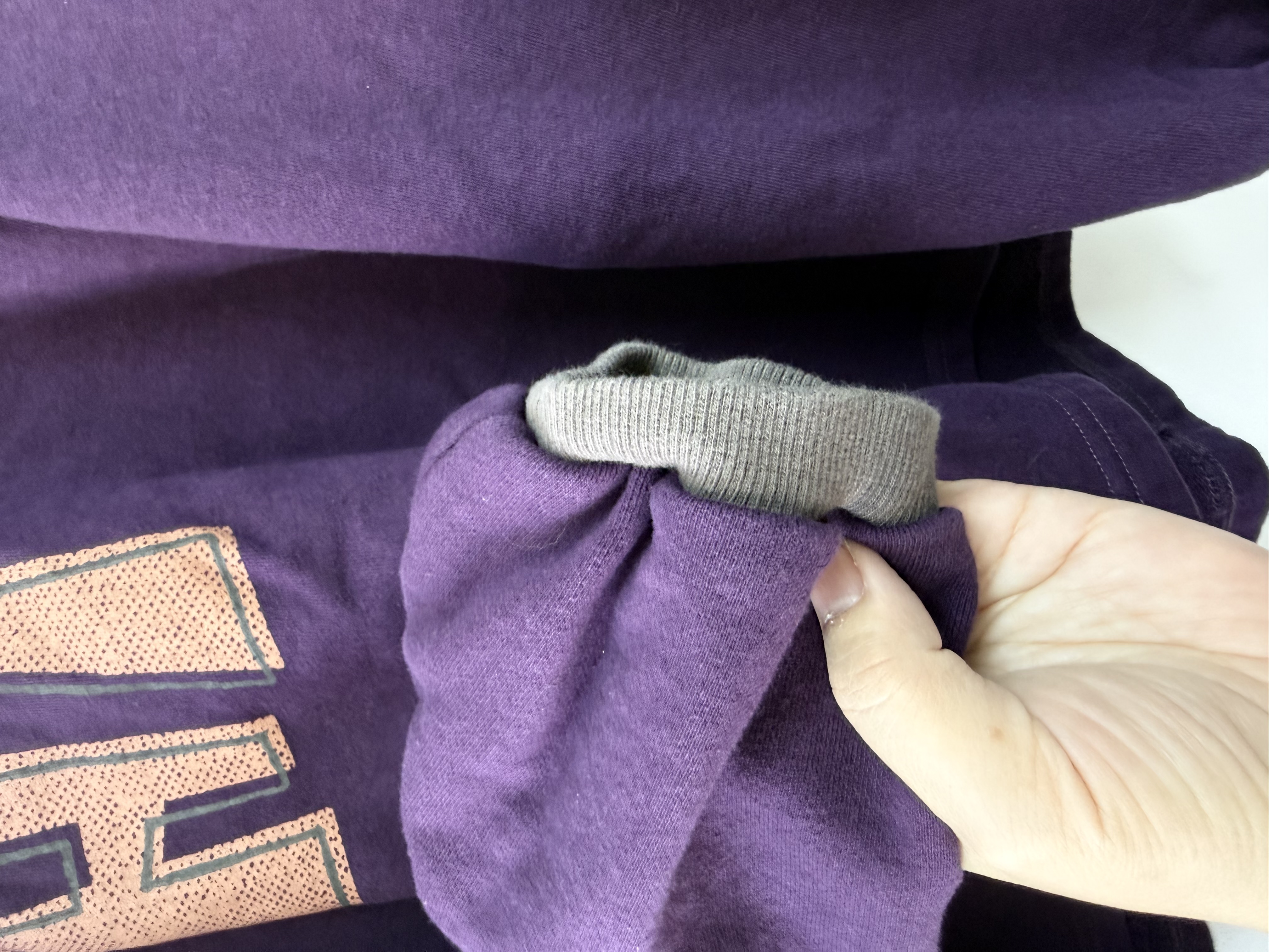 M2 YE 半高領Hi 衞衣