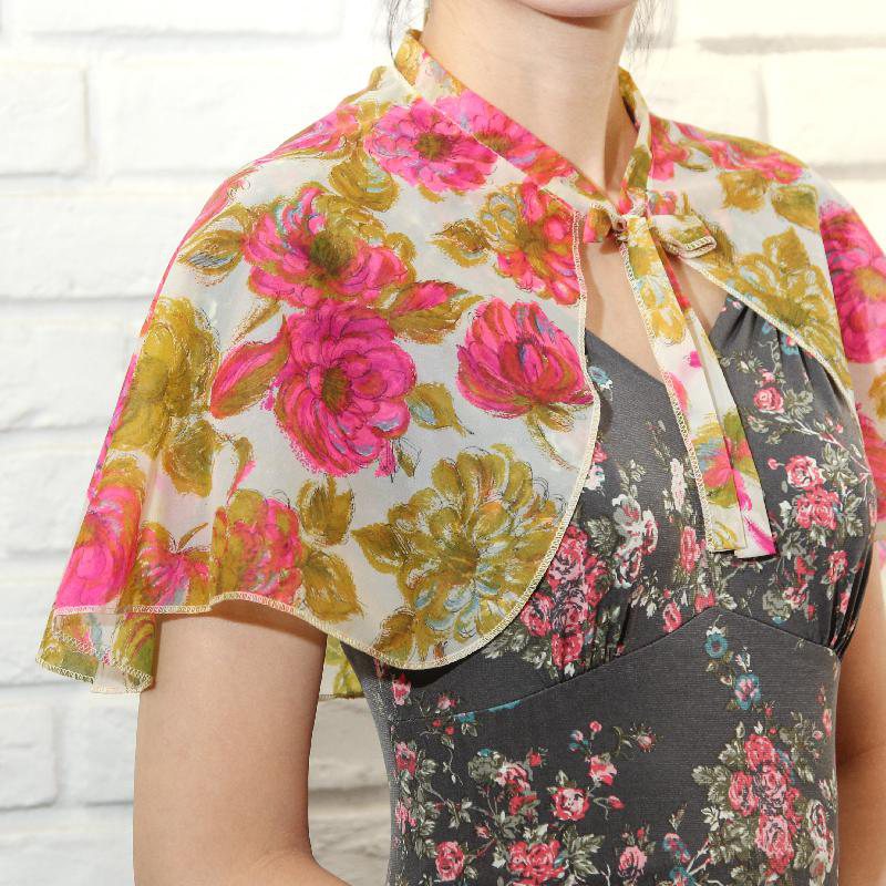 VINTAGE C.A. 1950S FLORAL VANITY CAPE WITH PACK (FC163)