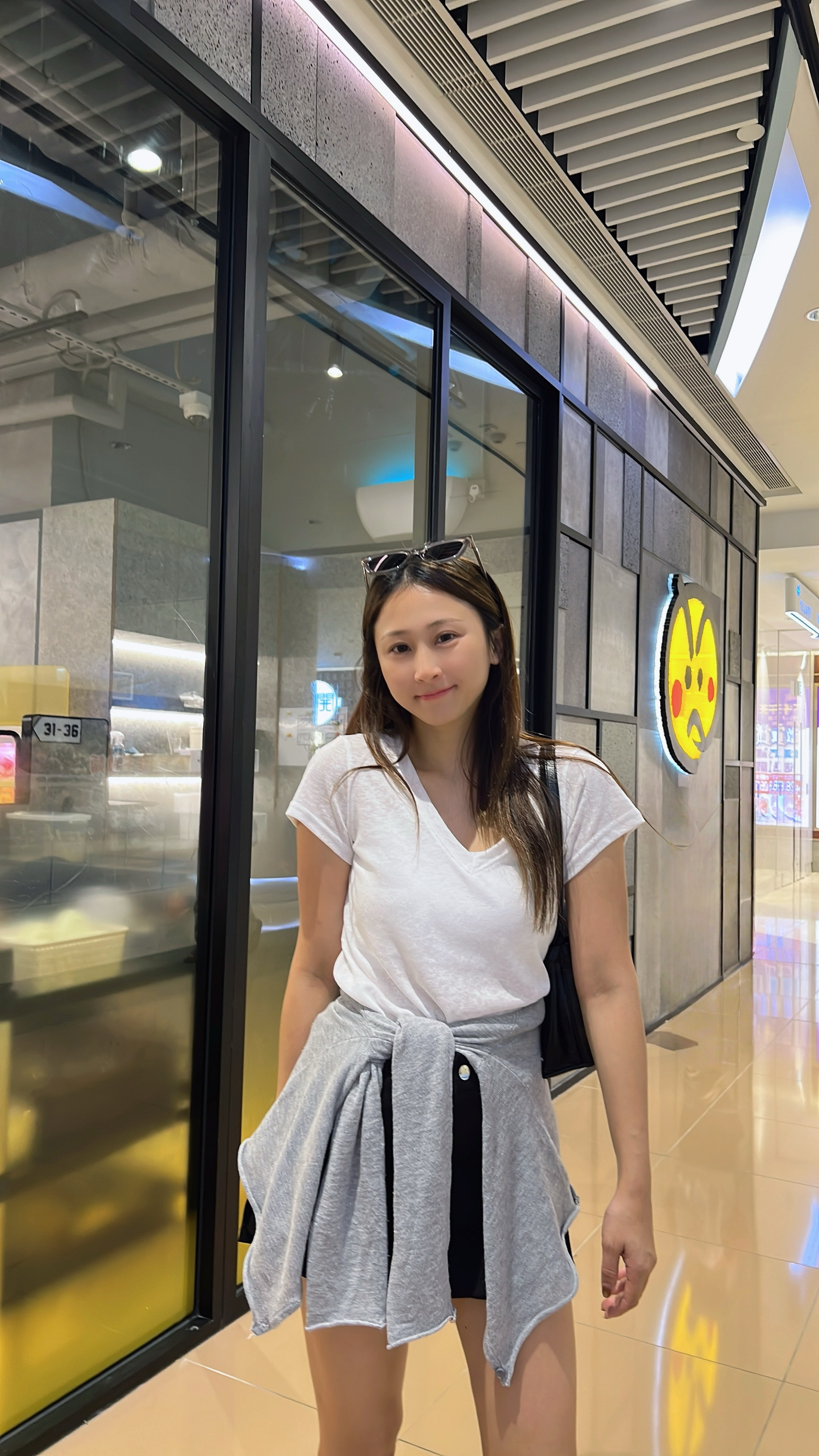 V領素色Tee(5色）