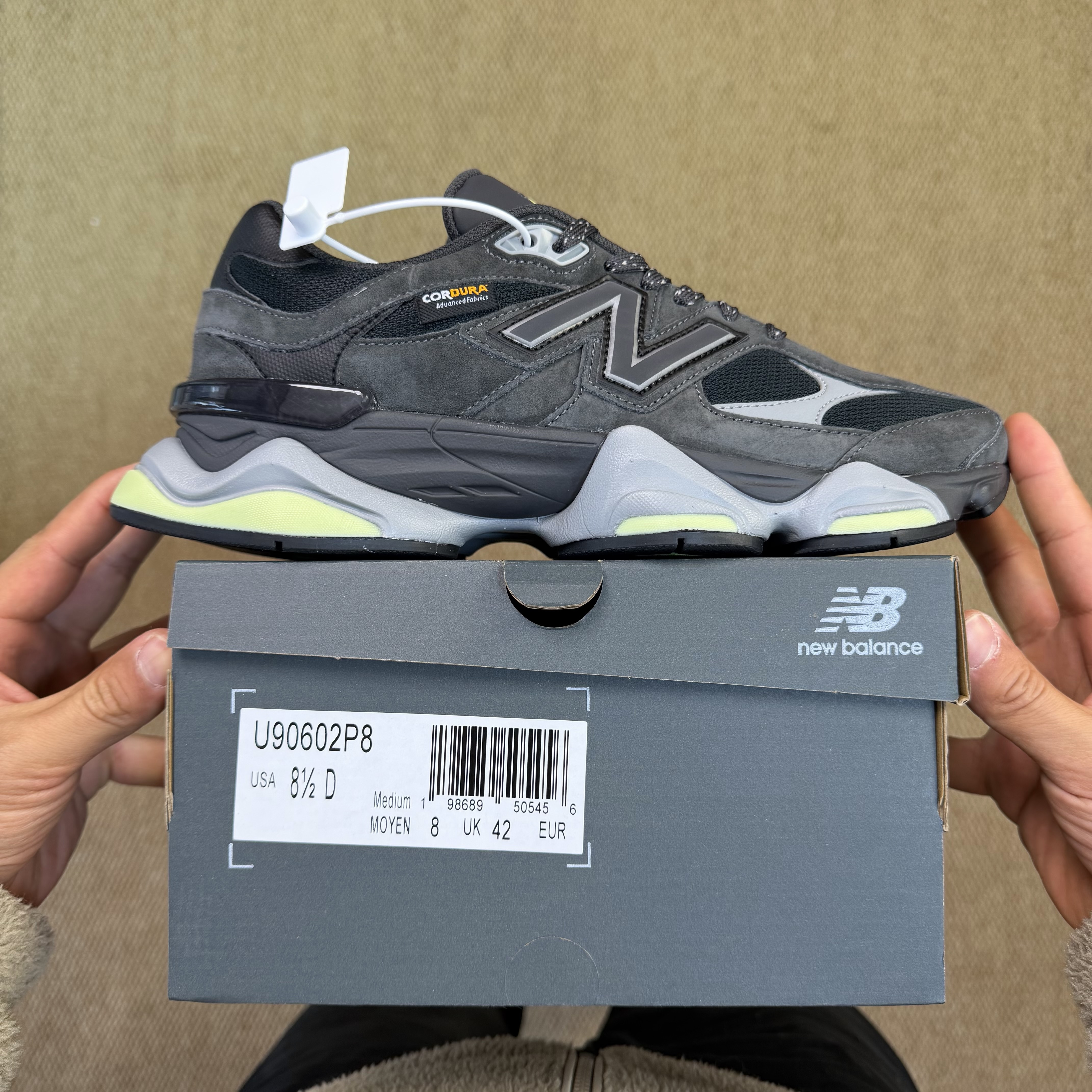 New Balance 9060 U90602P8