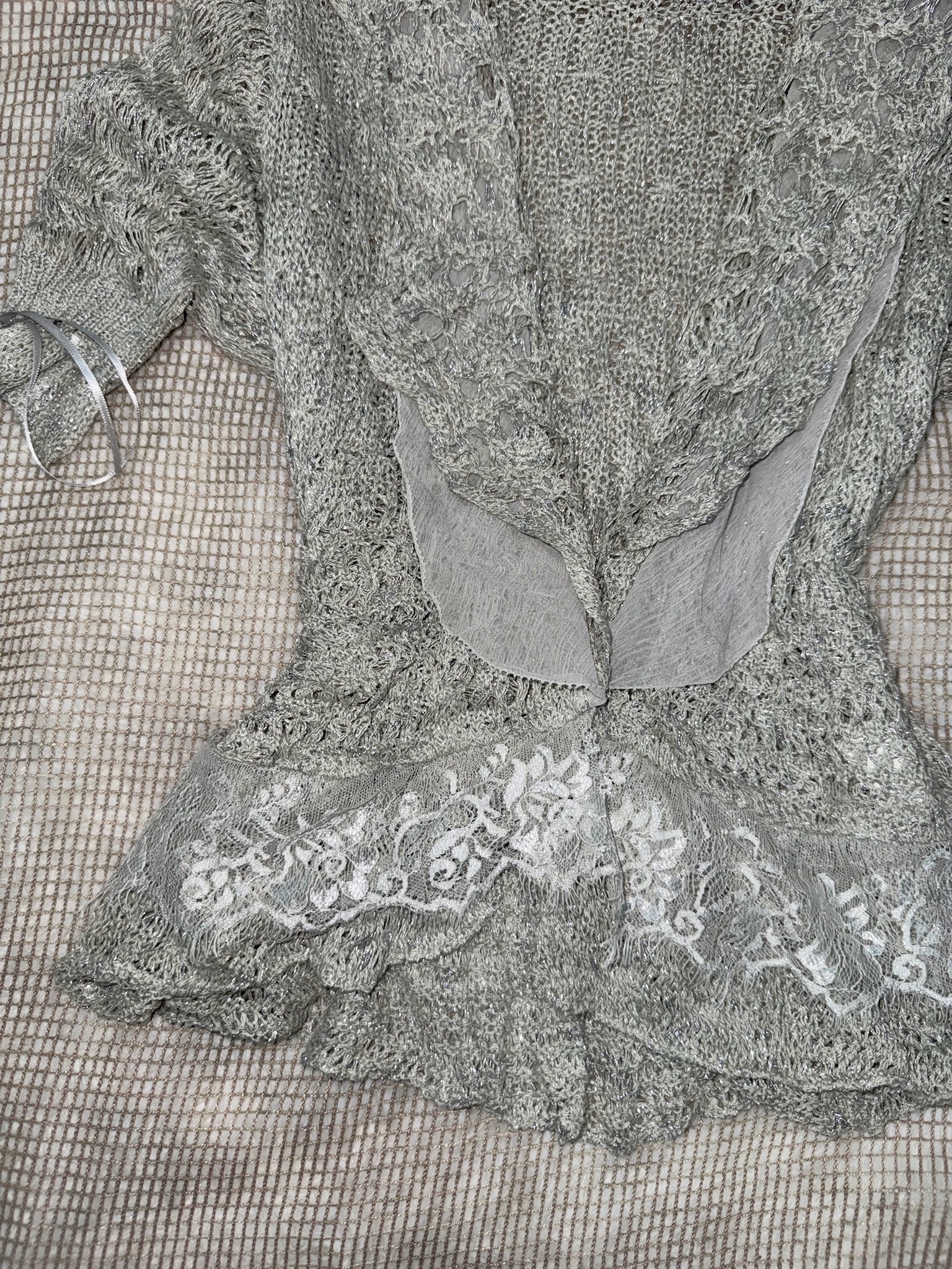 Vintage Mori Silver Ruffled Lace Bolero Shrug
