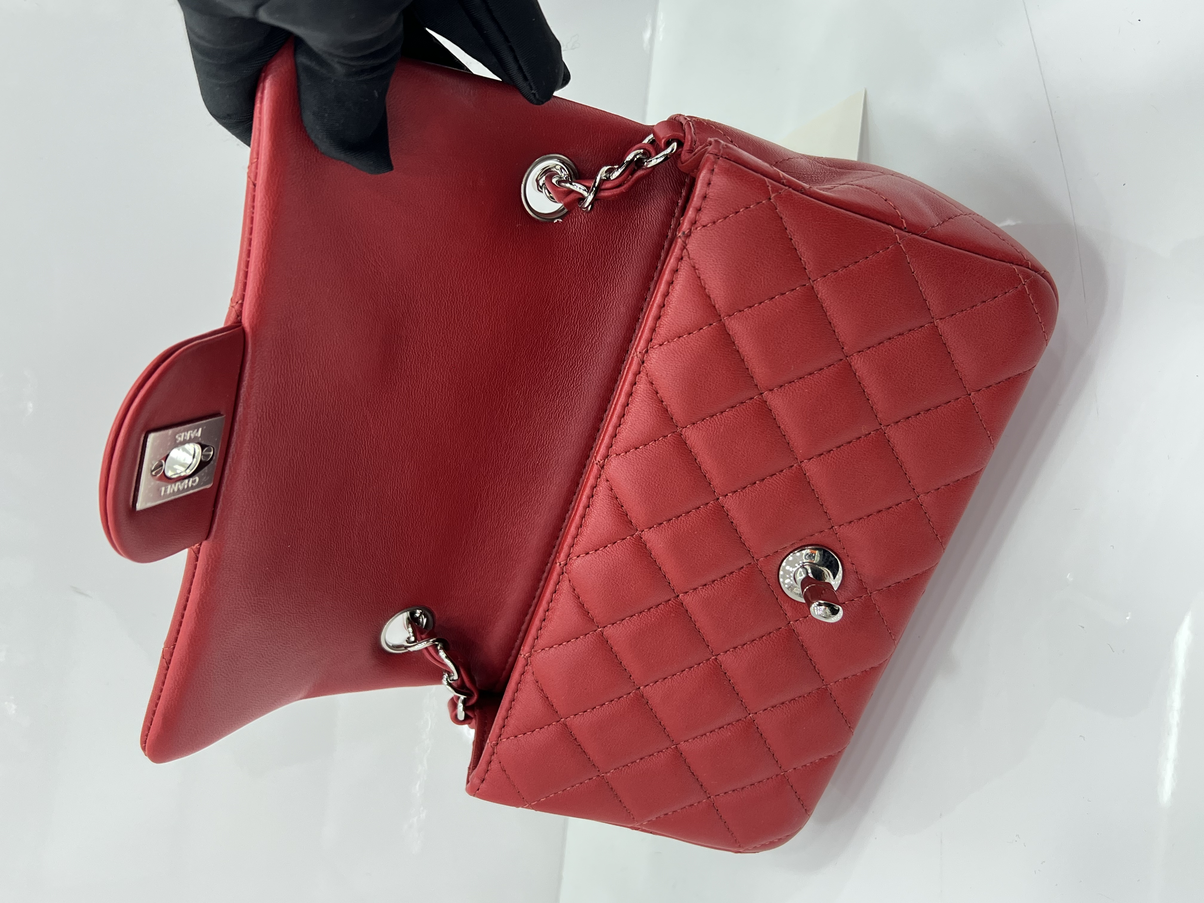 直播貨品 |  [1個-$100 2個-$300］ EE97