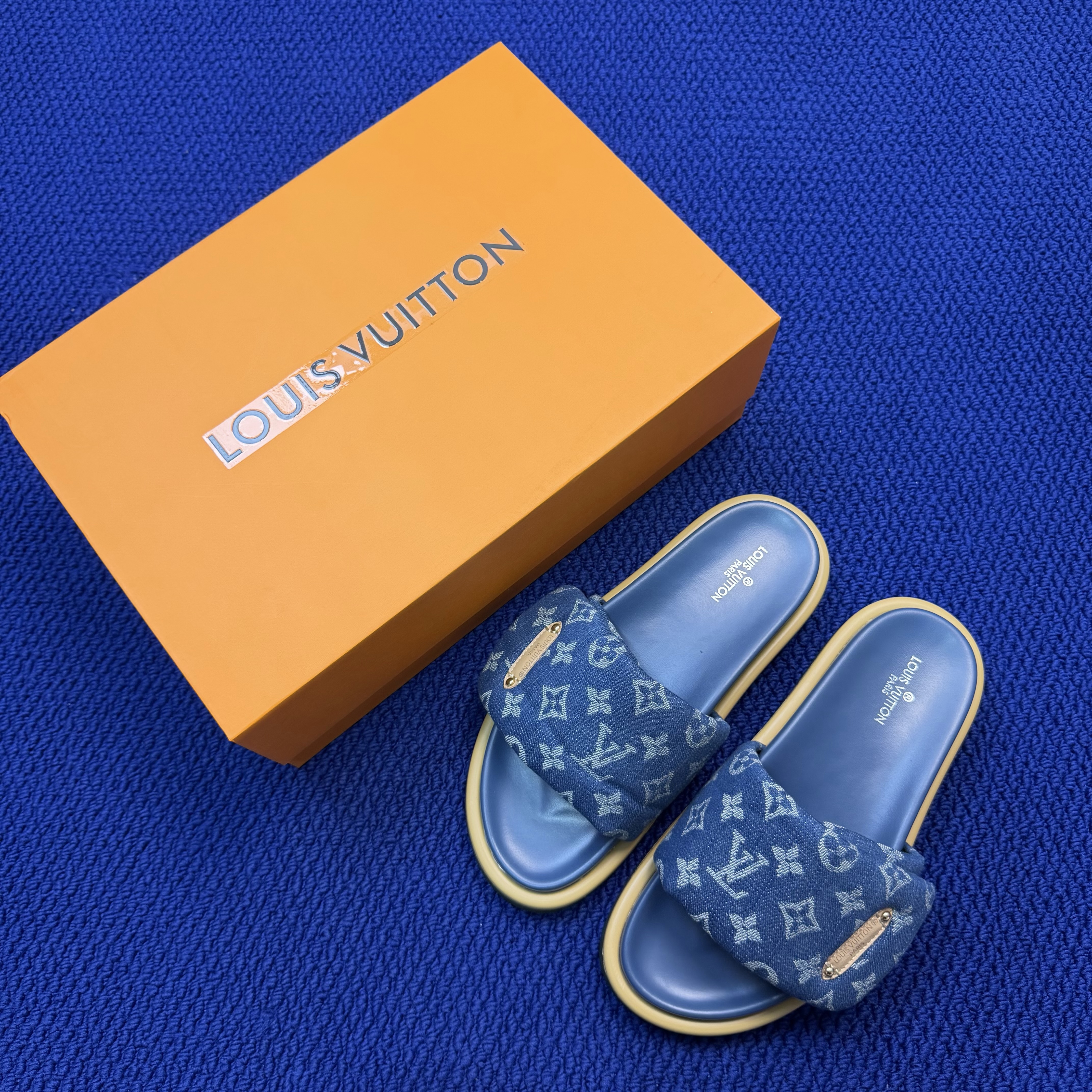 Louis Vuitton LV Pool Pillow Comfort Mule