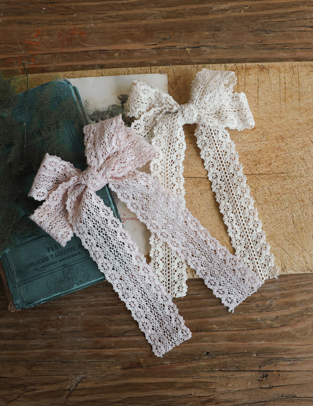 FLO | Lace hairpins - 2 colors (ACC)