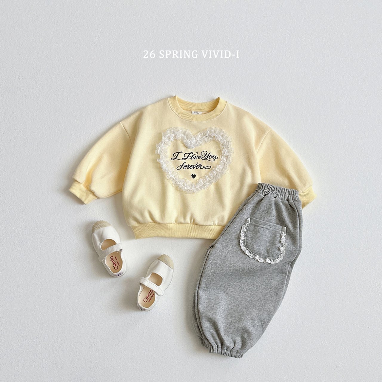 🌸預訂 韓國直送🌸🇰🇷VIVIDI四色心形蕾絲字母印花寬鬆衛衣