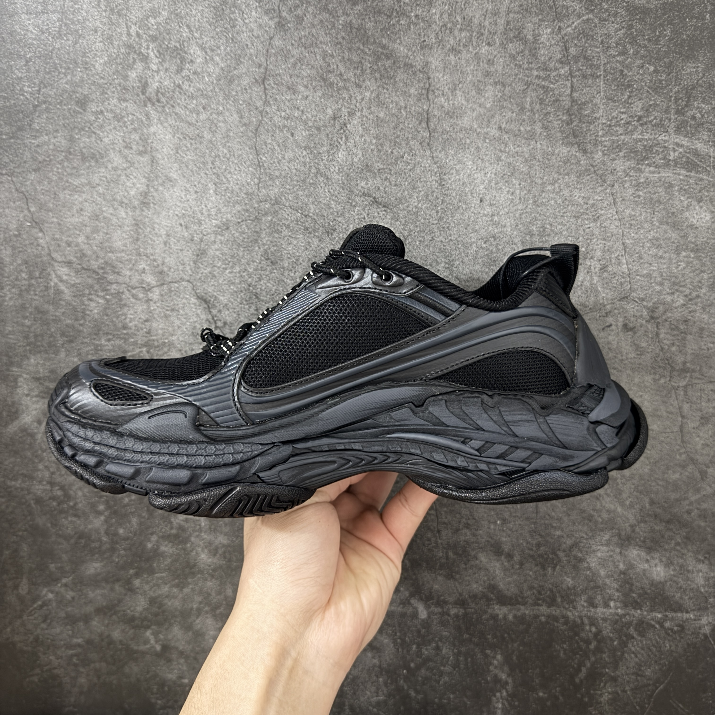 Balenciaga Triple S.2 Gradient 
