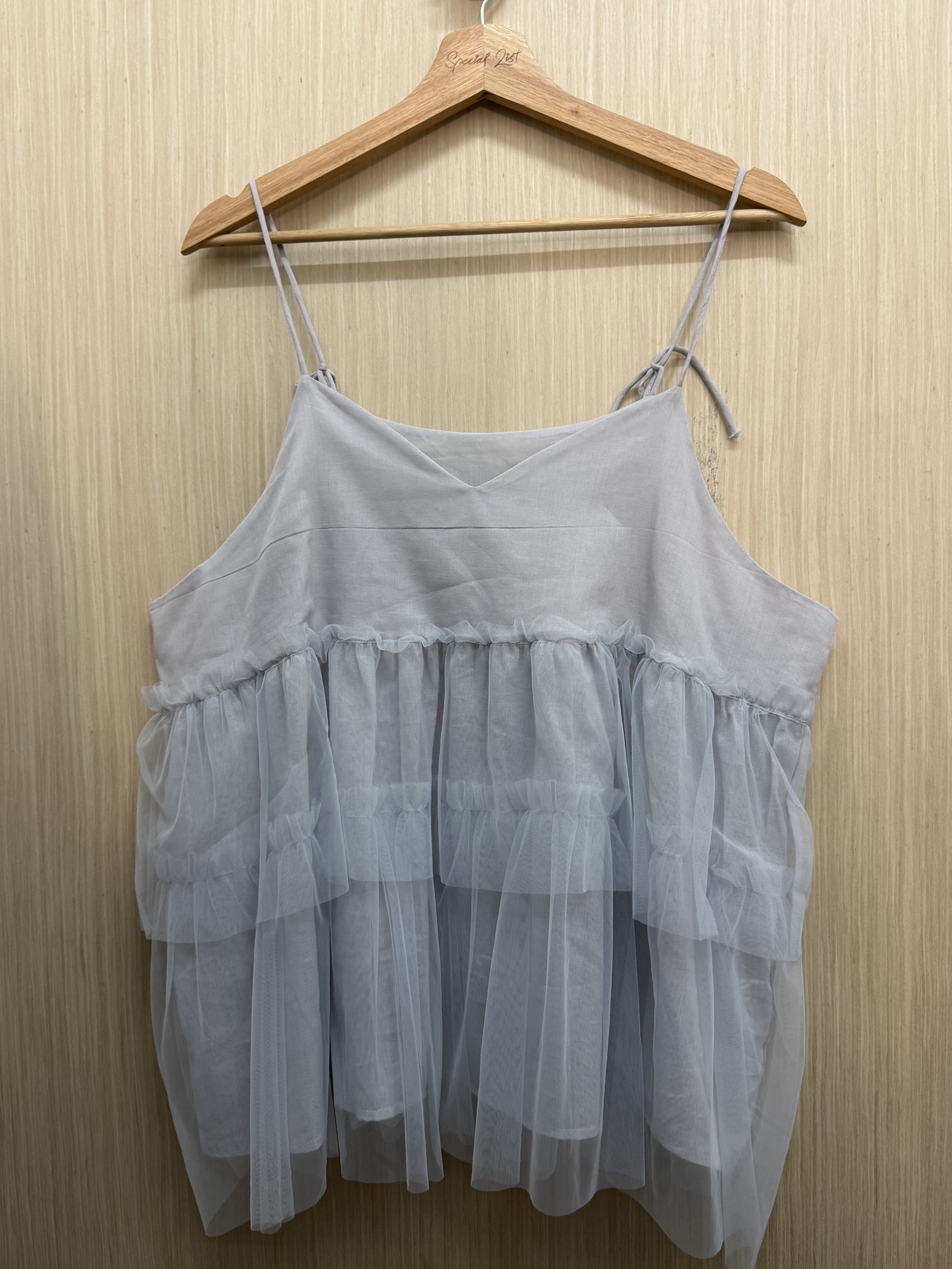 幼肩薄紗吊帶（淺灰）